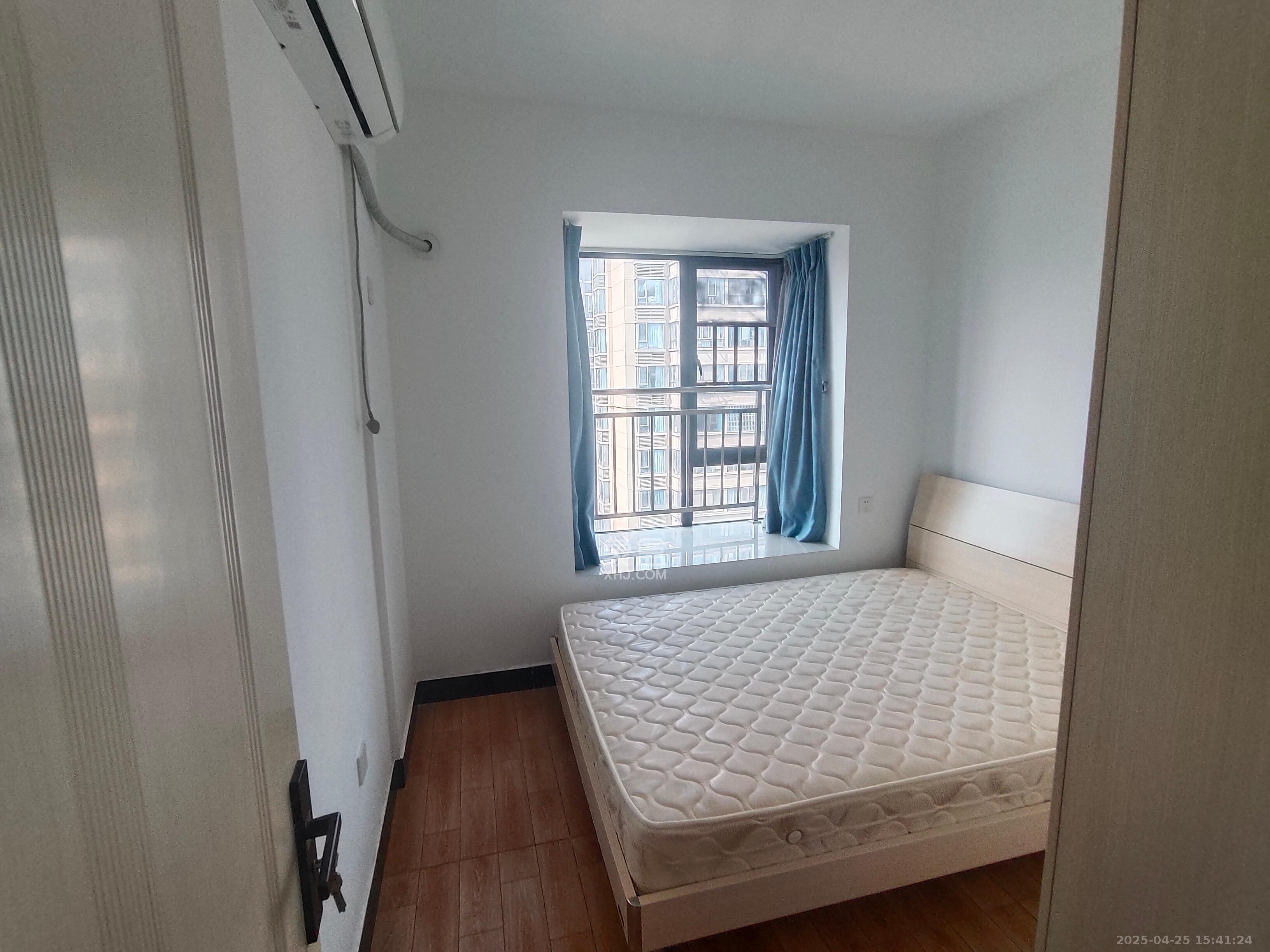 新新花园 4室2厅2卫 2900.0元/月 新新花园 4室2厅2卫 2900.0元/月室内图