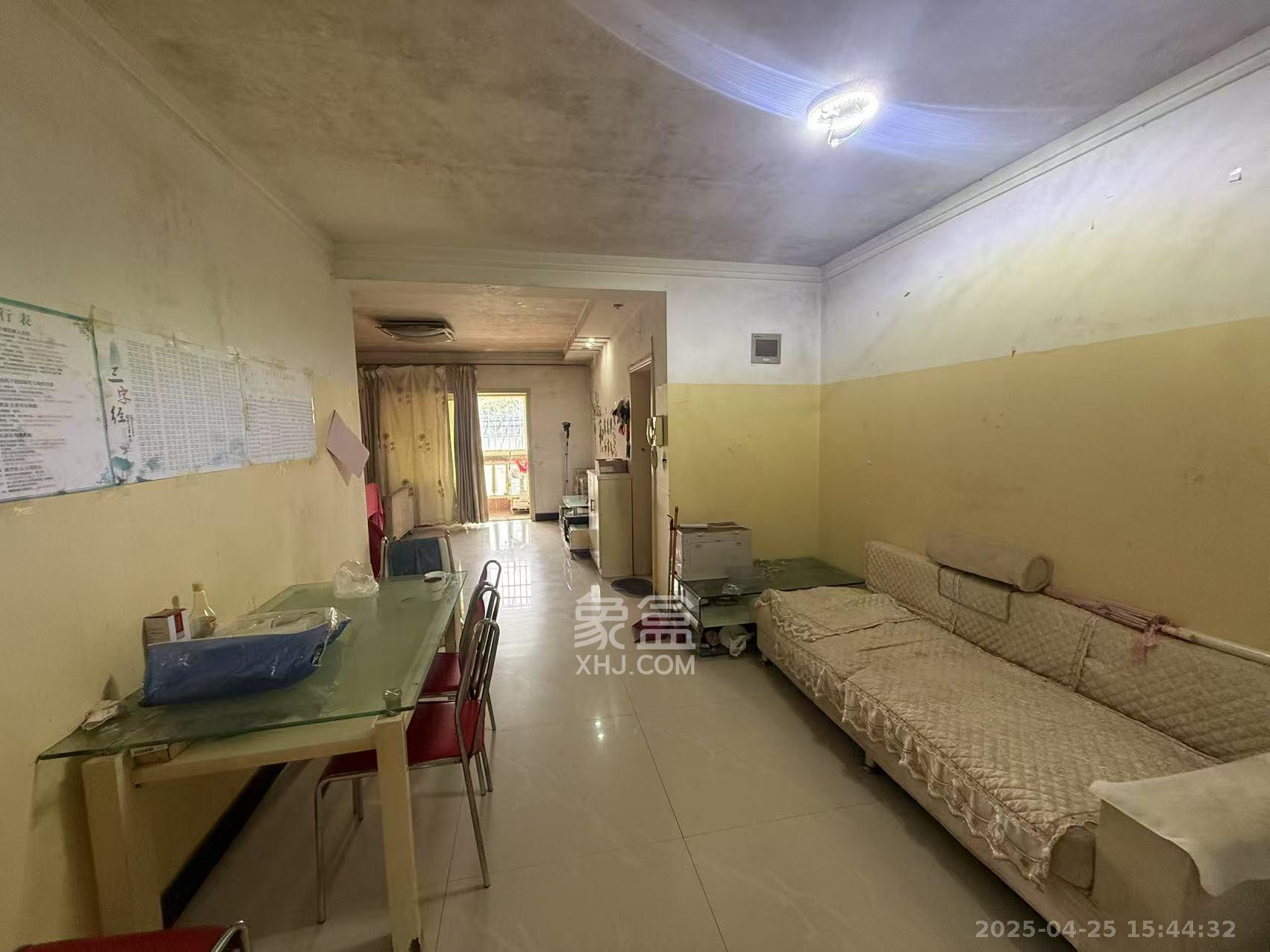 御景龙城 2室2厅1卫 1500.0元/月 御景龙城 2室2厅1卫 1500.0元/月室内图