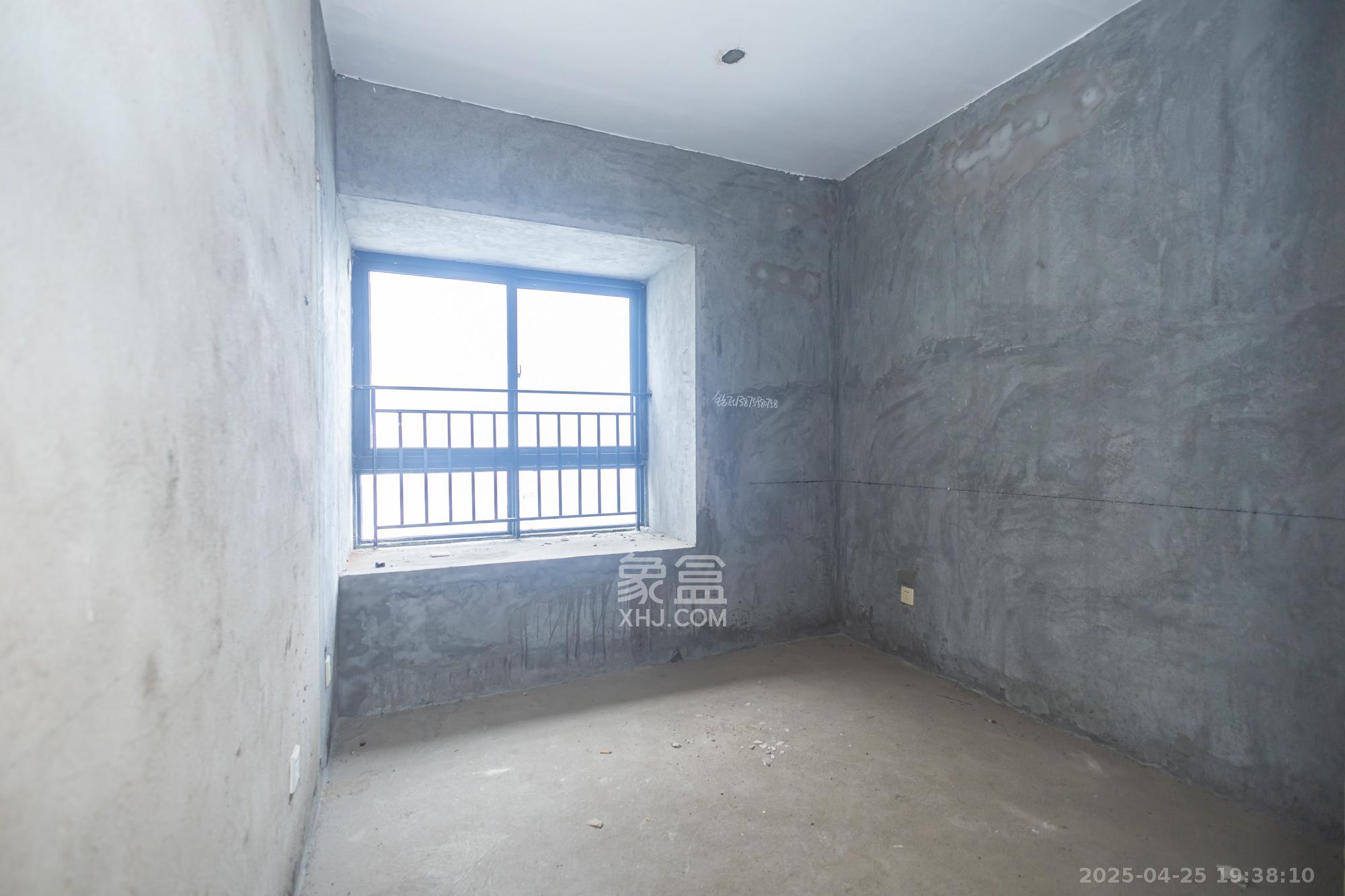 尚都花园城  4室2厅2卫    62.0万卧室