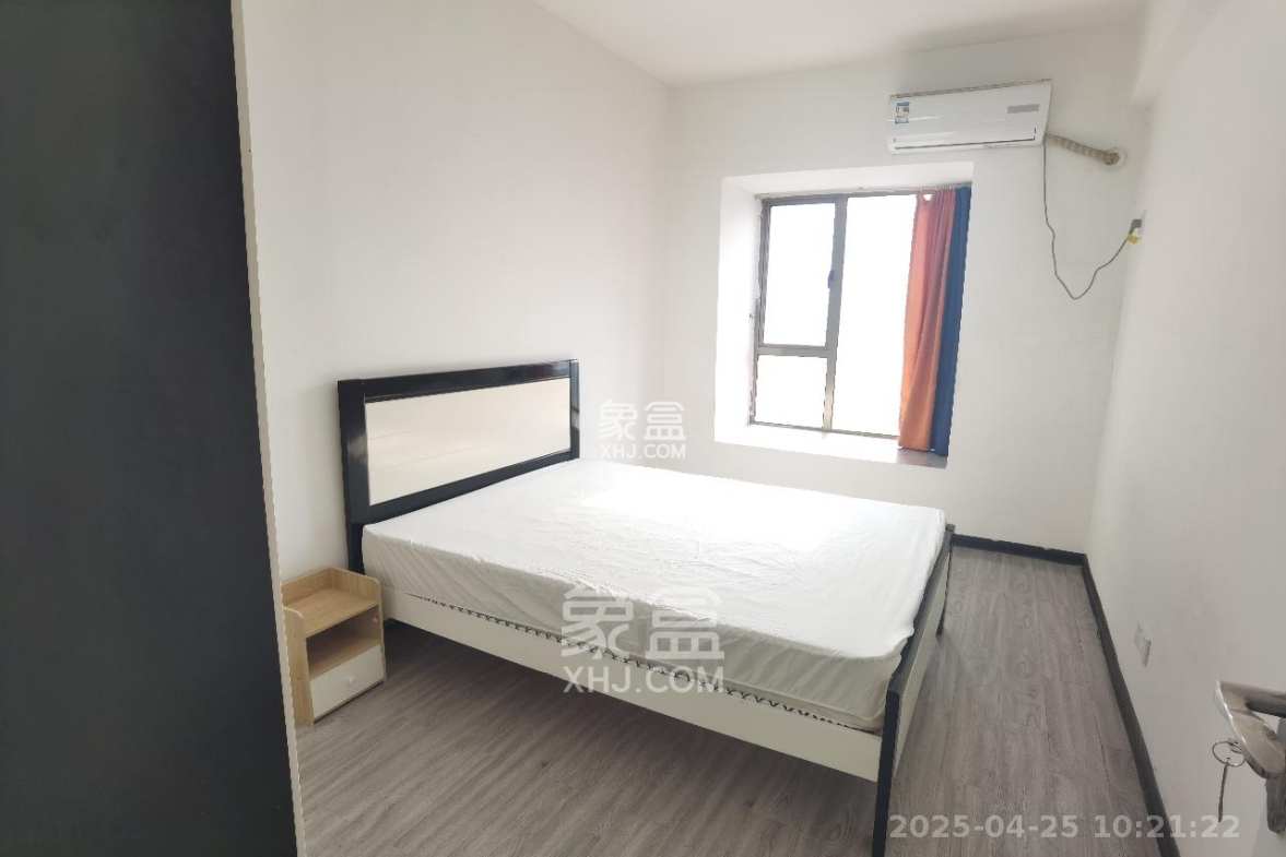 江山帝景哈佛  3室2厅2卫    2700.0元/月 江山帝景哈佛  3室2厅2卫    2700.0元/月室内图