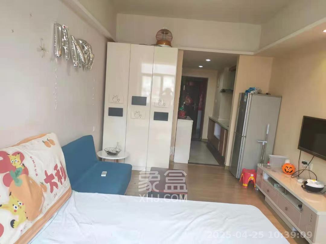 米兰春天  1室1厅1卫    1100.0元/月 米兰春天  1室1厅1卫    1100.0元/月