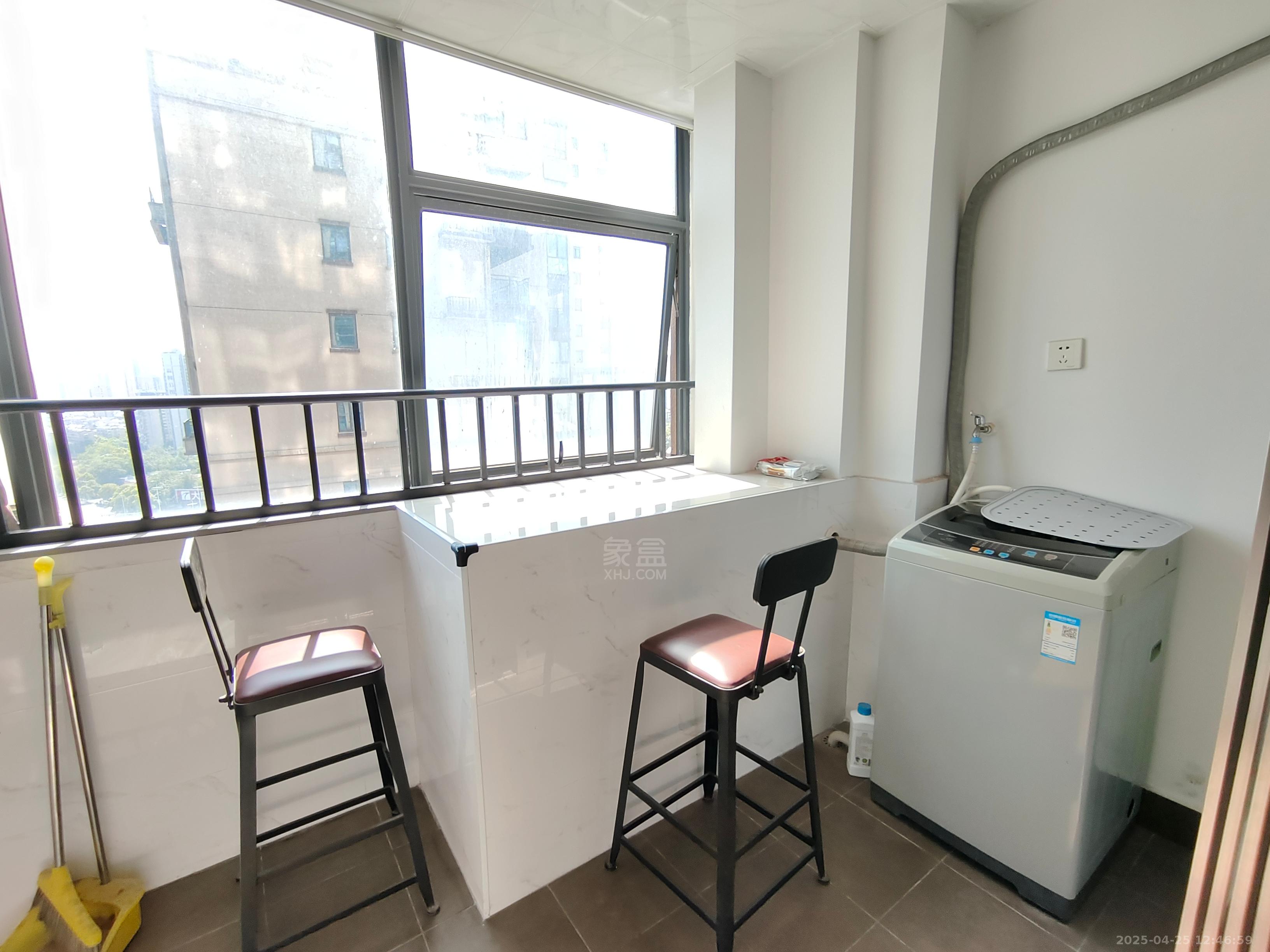 文艺复兴(未来城) 1室0厅0卫 1300.0元/月 文艺复兴(未来城) 1室0厅0卫 1300.0元/月室内图