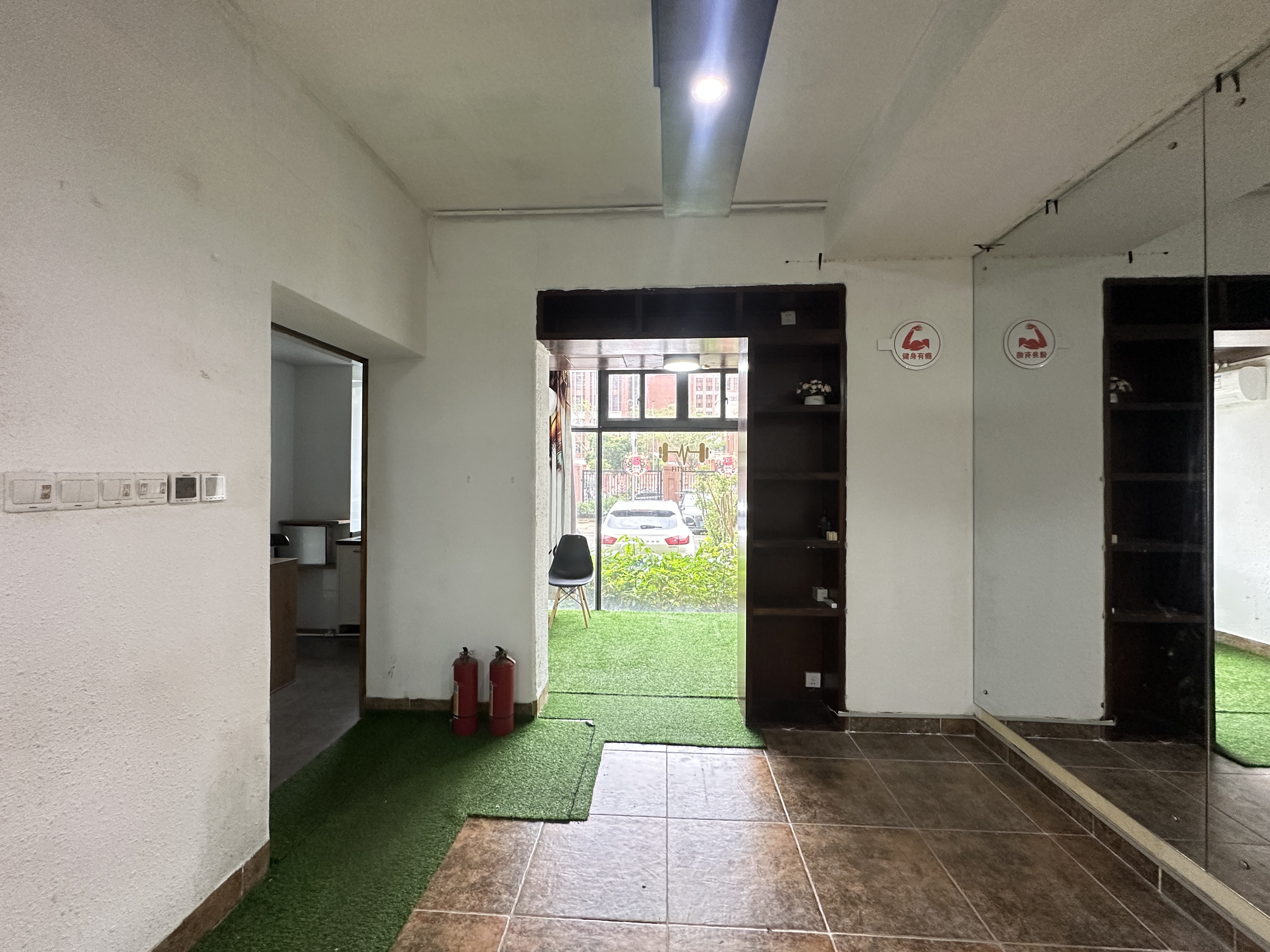 国兴城(C区) 5室2厅3卫 6000.0元/月 国兴城(C区) 5室2厅3卫 6000.0元/月室内图