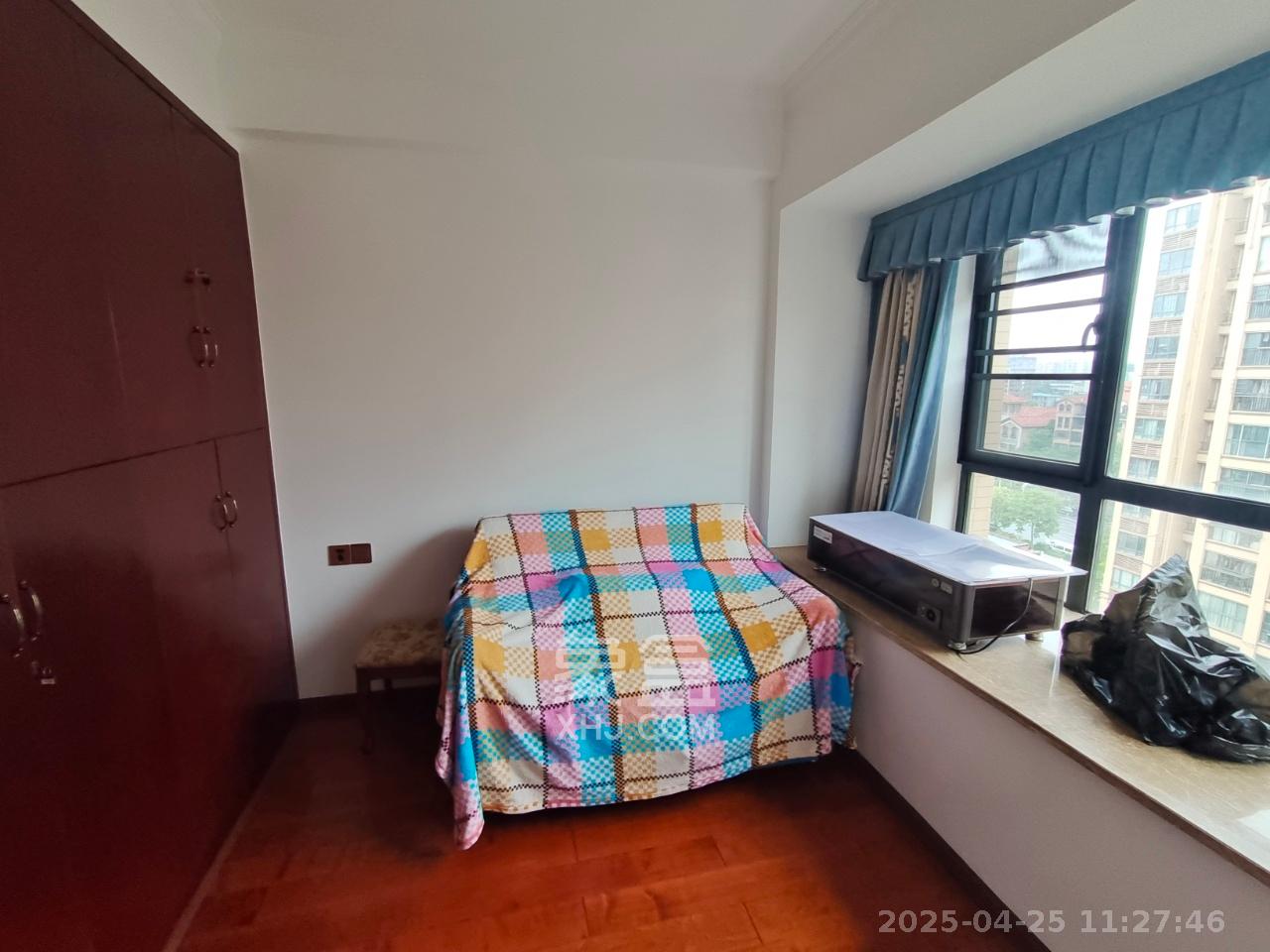 中建芙蓉嘉苑  3室2厅2卫   2500.00元/月室内图