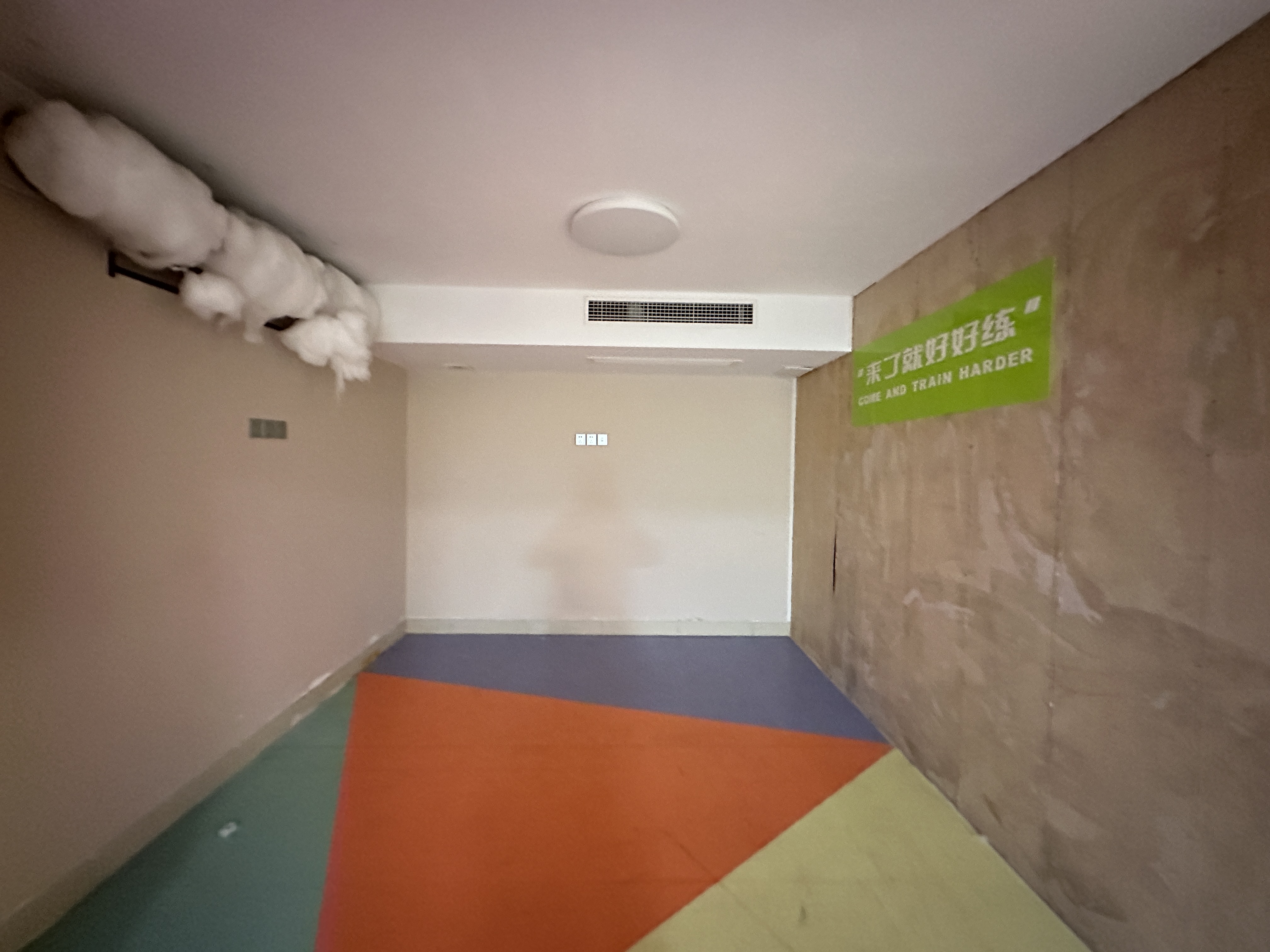 国兴城(C区) 5室2厅3卫 6000.0元/月 国兴城(C区) 5室2厅3卫 6000.0元/月室内图