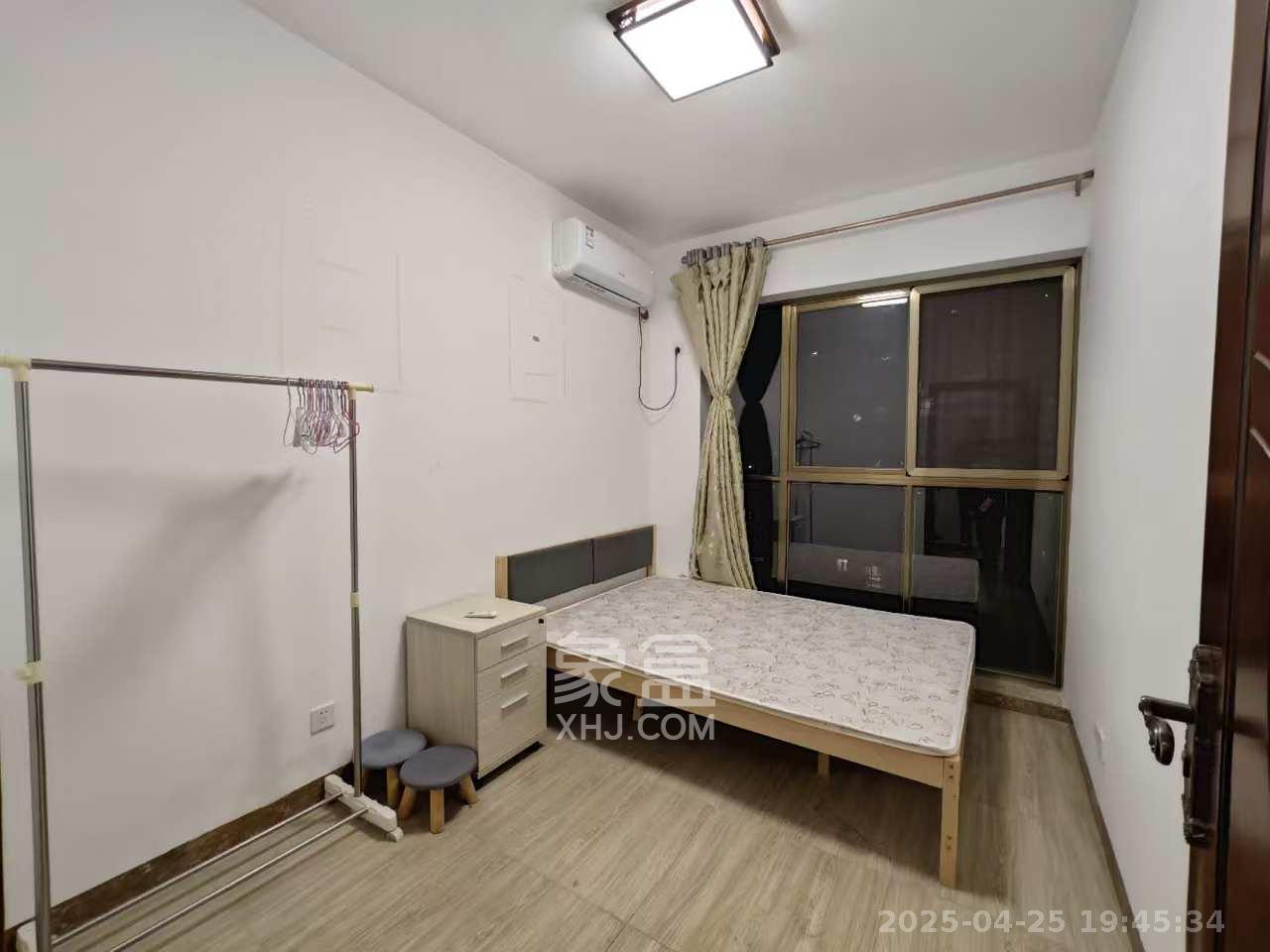 江山帝景哈佛  4室2厅2卫   2600.00元/月室内图