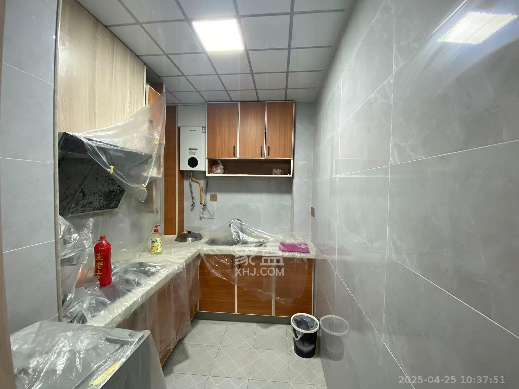 新城国际花都 3室2厅1卫 1700.0元/月 新城国际花都 3室2厅1卫 1700.0元/月室内图