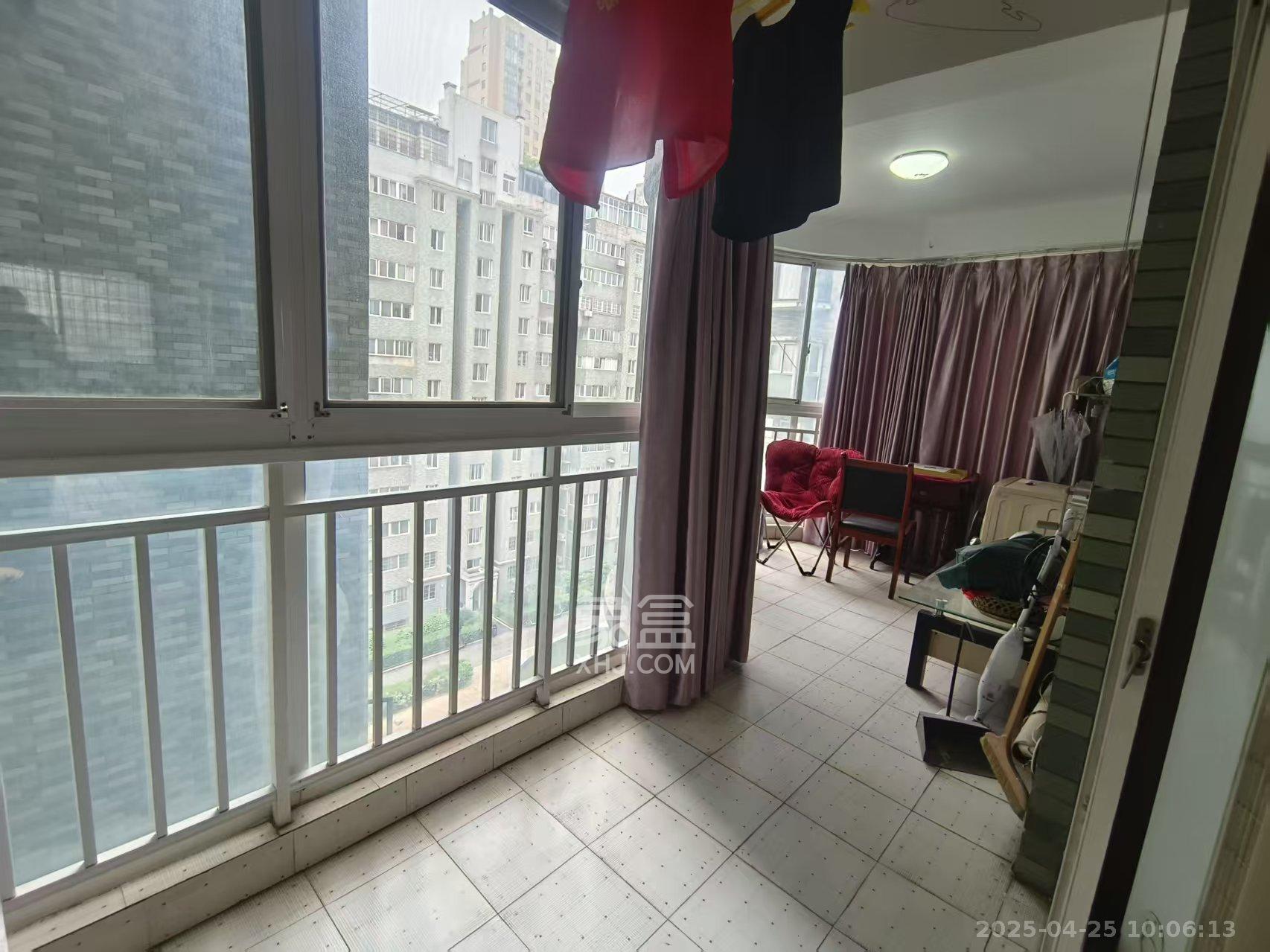 逸景苑 3室2厅1卫 1800.0元/月 逸景苑 3室2厅1卫 1800.0元/月室内图