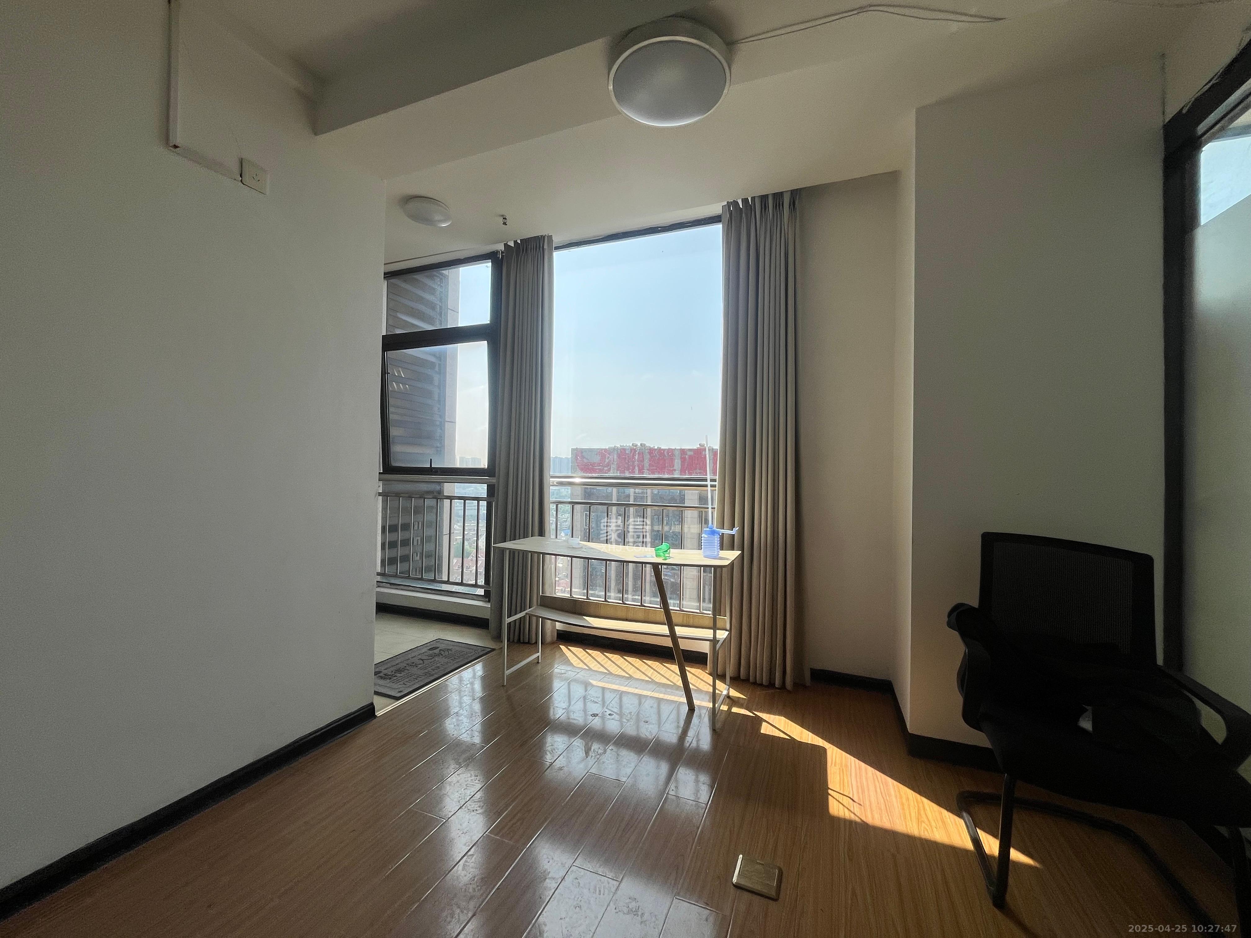 乐尚城 1室1厅1卫 3500.0元/月 乐尚城 1室1厅1卫 3500.0元/月室内图