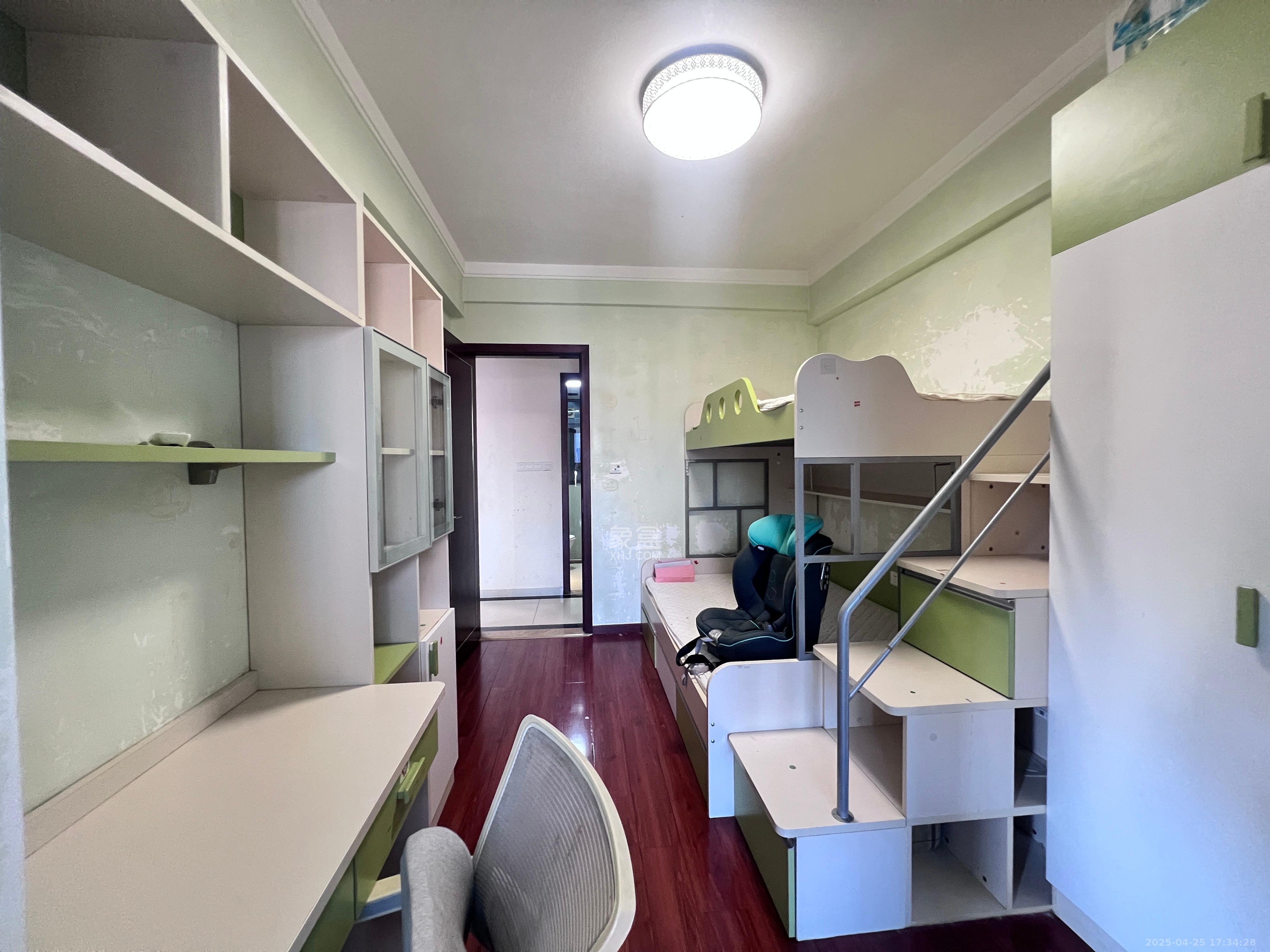 珠江郦城薰衣道 3室2厅1卫 2800.0元/月 珠江郦城薰衣道 3室2厅1卫 2800.0元/月室内图