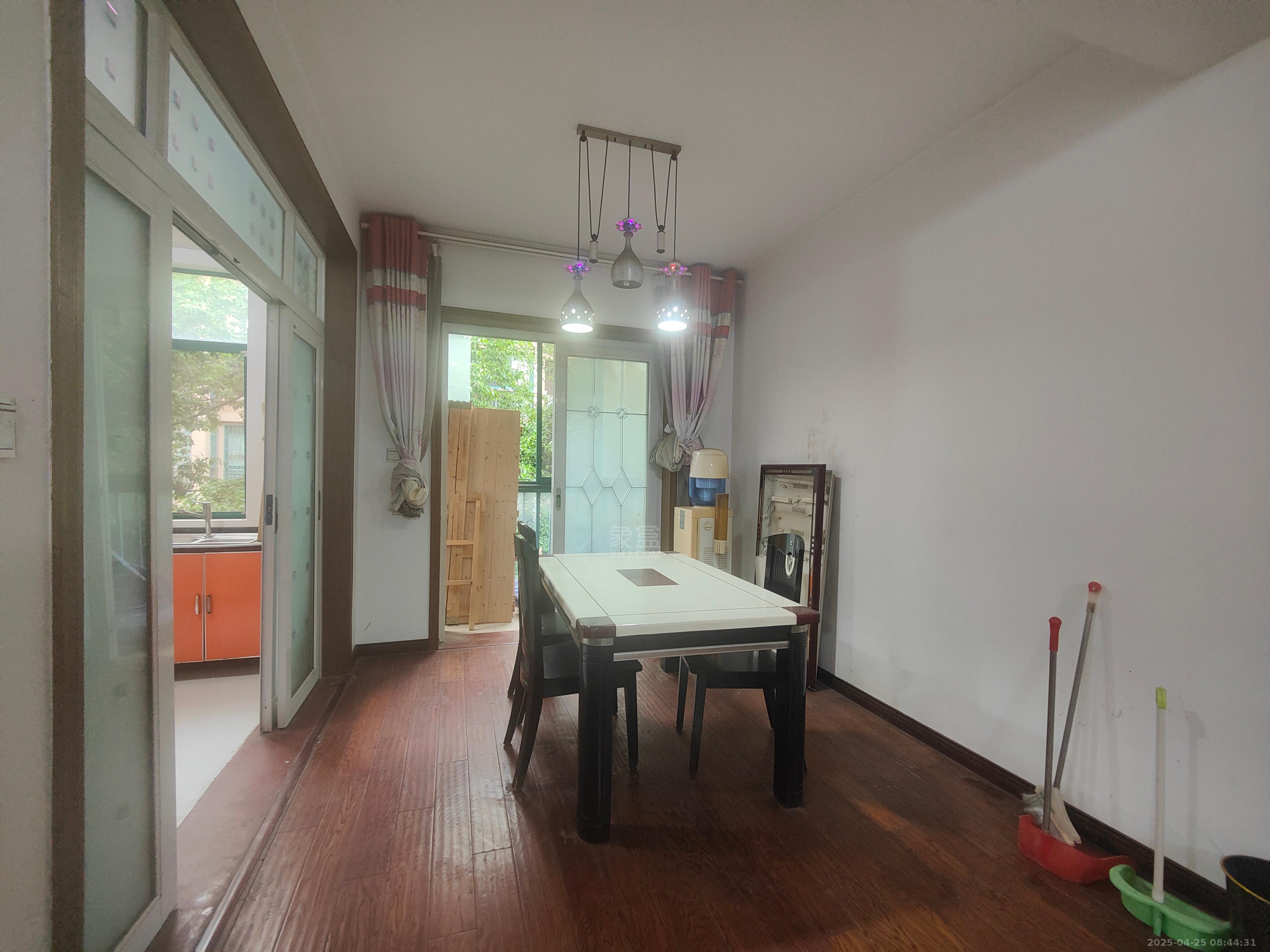 尚格名城花好悦园1.2期 3室2厅2卫 1600.0元/月 尚格名城花好悦园1.2期 3室2厅2卫 1600.0元/月室内图