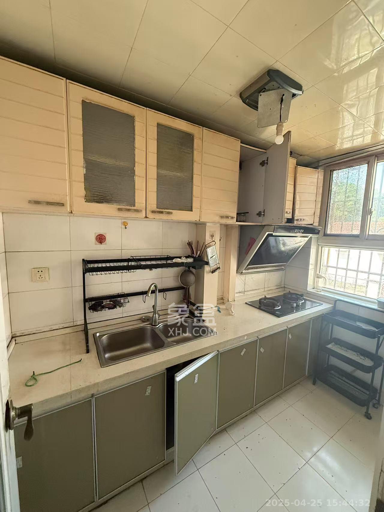 御景龙城 2室2厅1卫 1500.0元/月 御景龙城 2室2厅1卫 1500.0元/月室内图