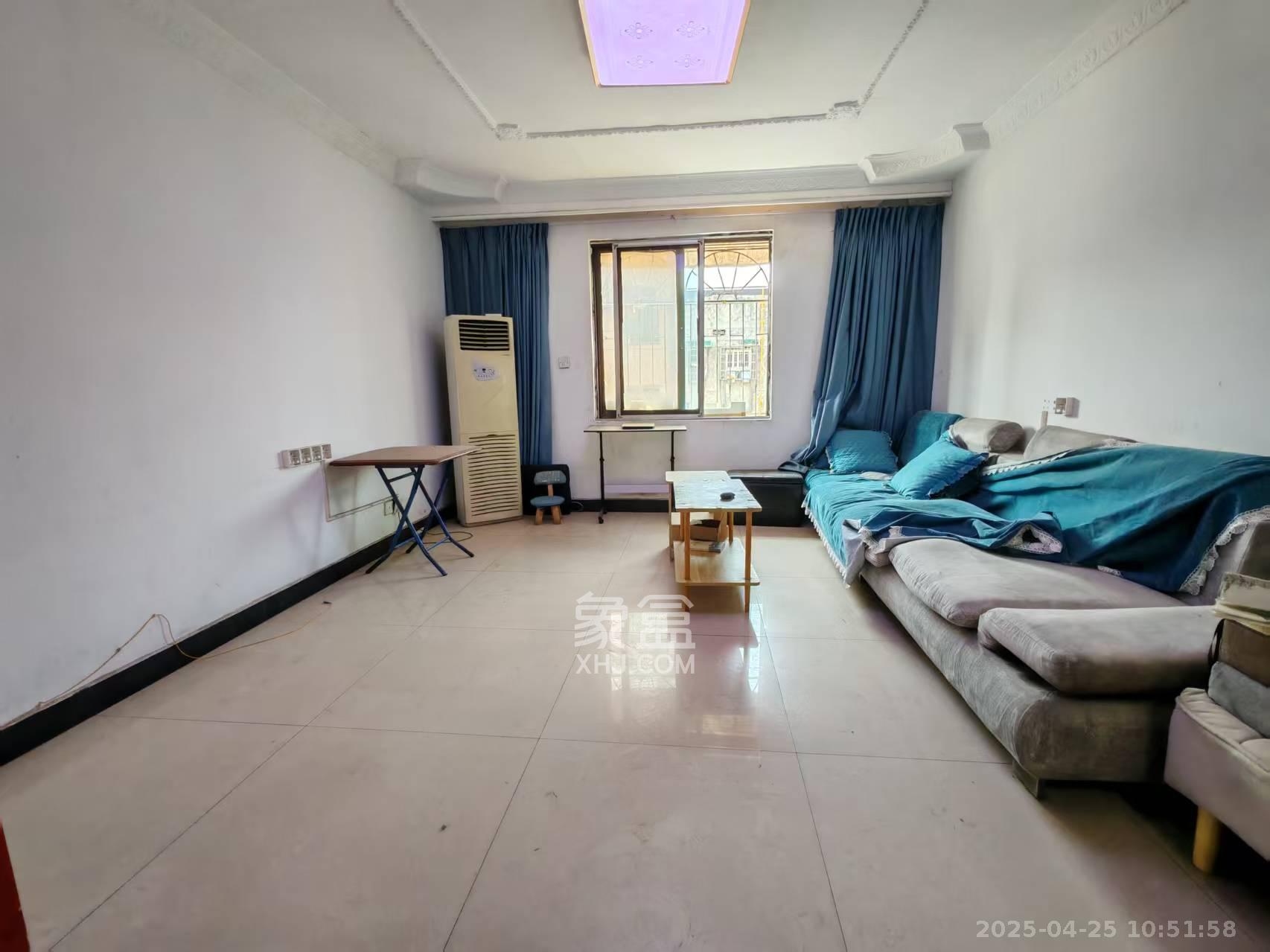 鸿基花园 2室2厅1卫 1500.0元/月 鸿基花园 2室2厅1卫 1500.0元/月室内图