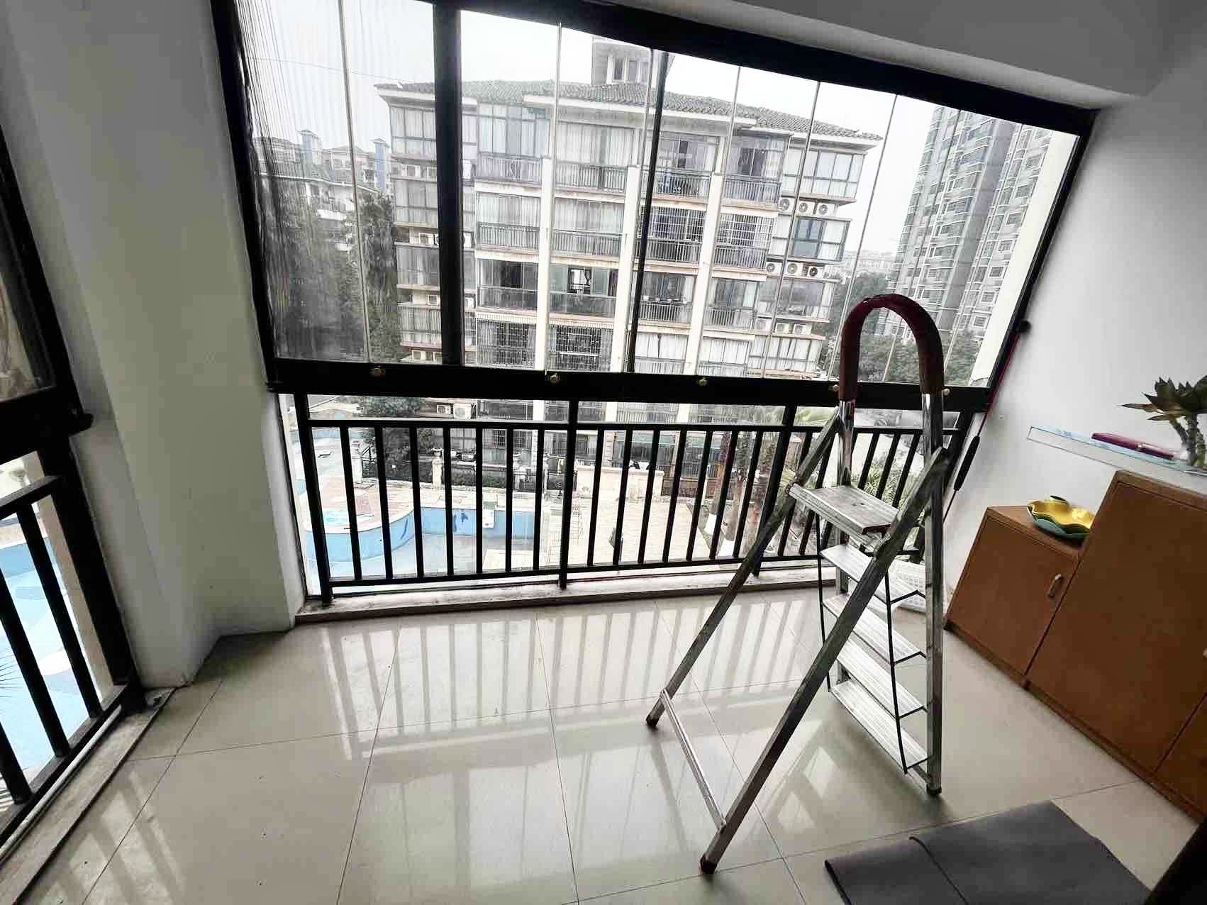 华湘香榭丽舍（一期）  2室2厅1卫   1200.00元/月室内图