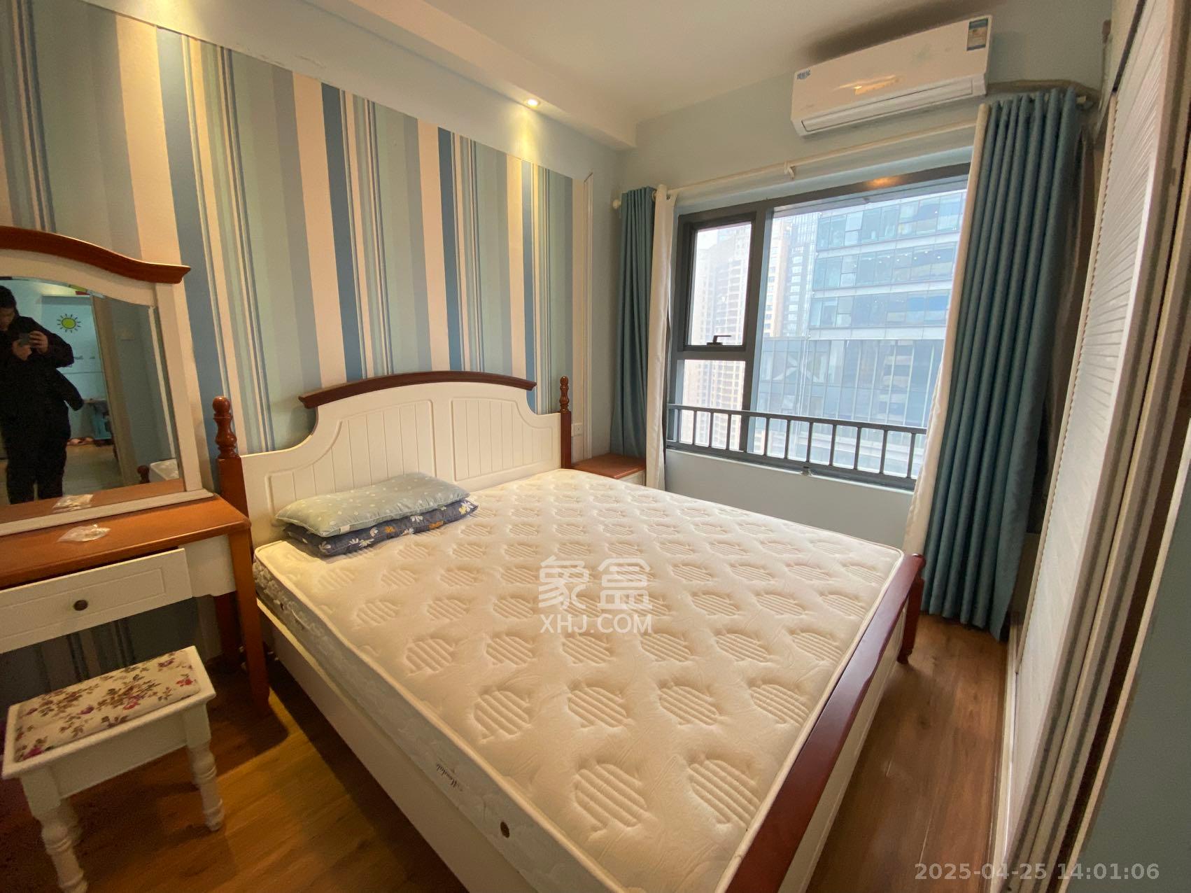 东怡外国(南湖一号) 1室1厅1卫 2600.0元/月 东怡外国(南湖一号) 1室1厅1卫 2600.0元/月室内图