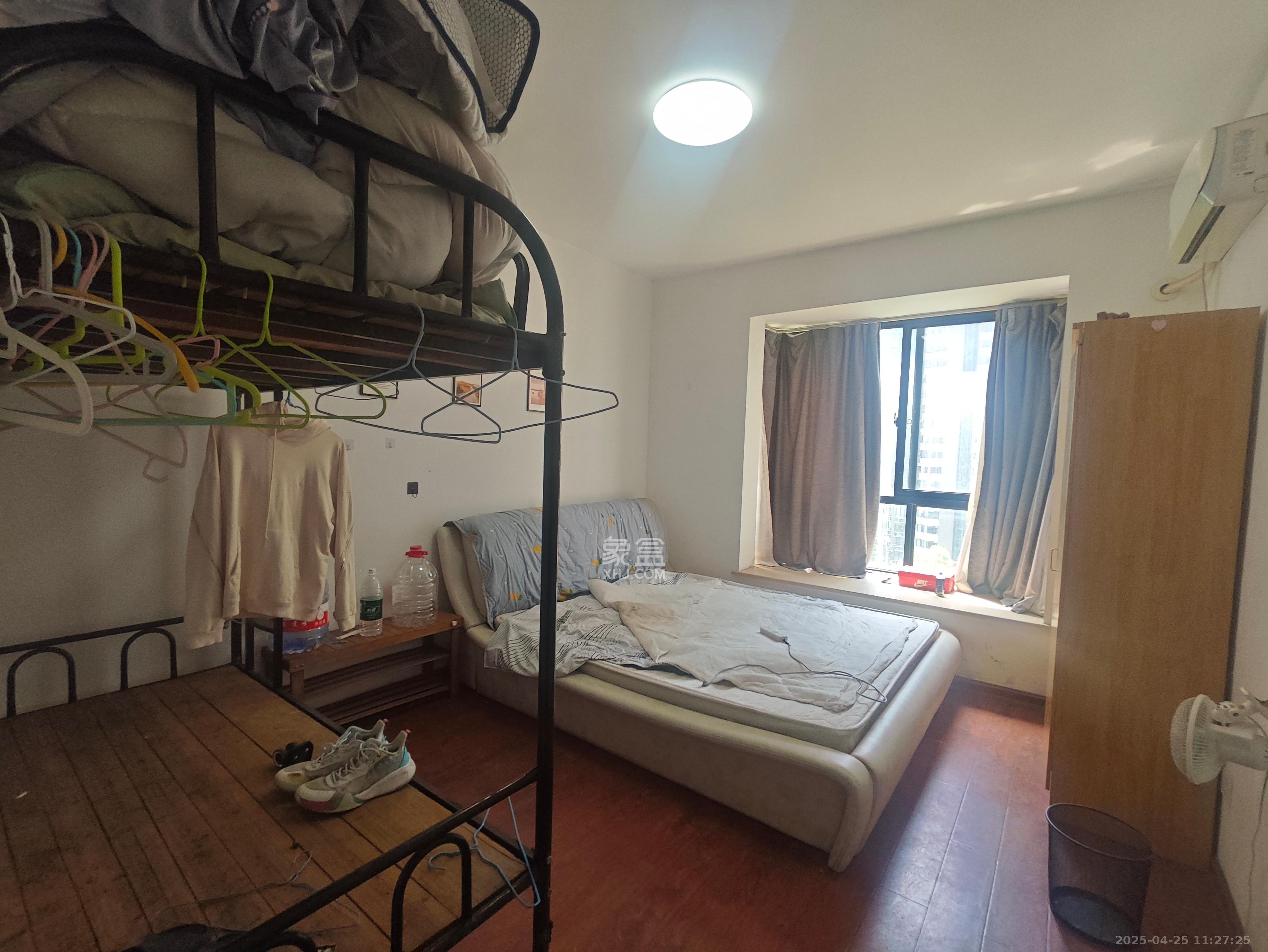 湘江世纪城鸿江苑 3室2厅2卫 2800.0元/月 湘江世纪城鸿江苑 3室2厅2卫 2800.0元/月室内图