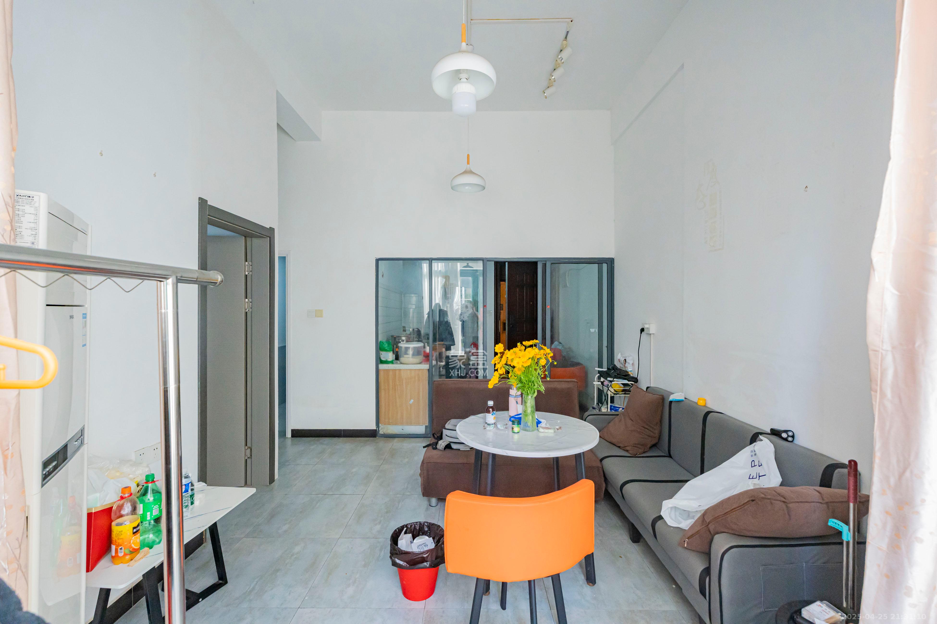 恒大雅苑  2室2厅1卫    49.8万 恒大雅苑  2室2厅1卫    49.8万客厅