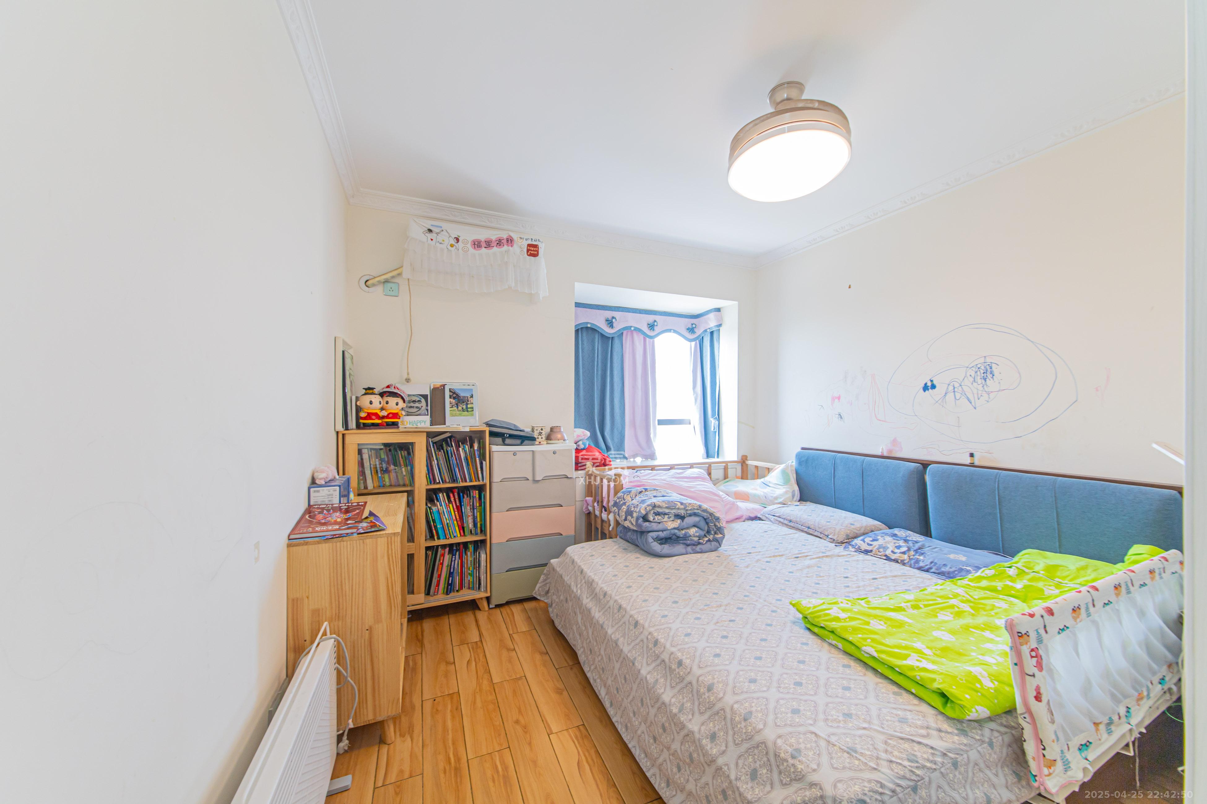 北辰中央公园C区 3室2厅2卫 116.0万 北辰中央公园C区 3室2厅2卫 116.0万卧室