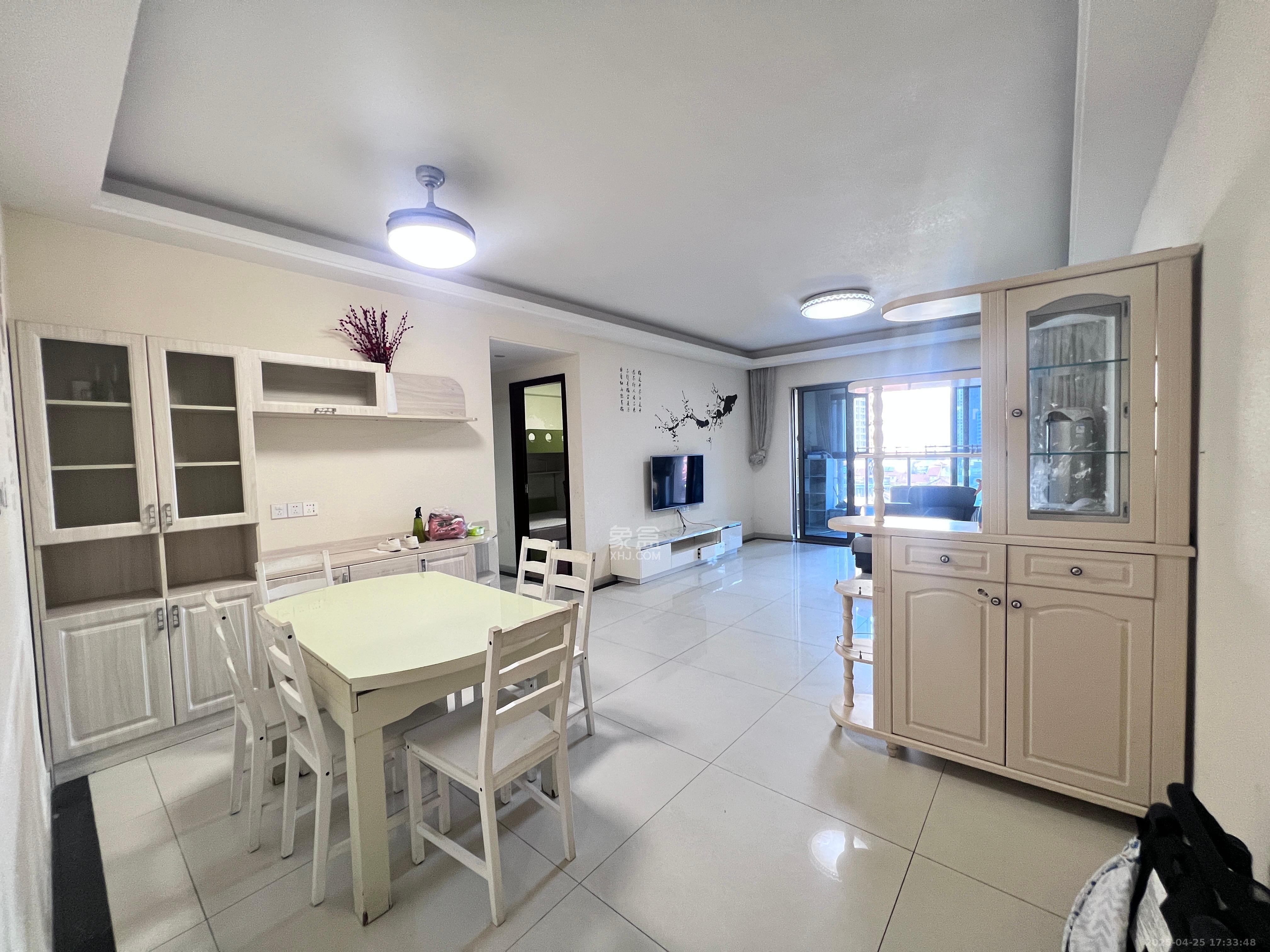 珠江郦城薰衣道 3室2厅1卫 2800.0元/月 珠江郦城薰衣道 3室2厅1卫 2800.0元/月室内图