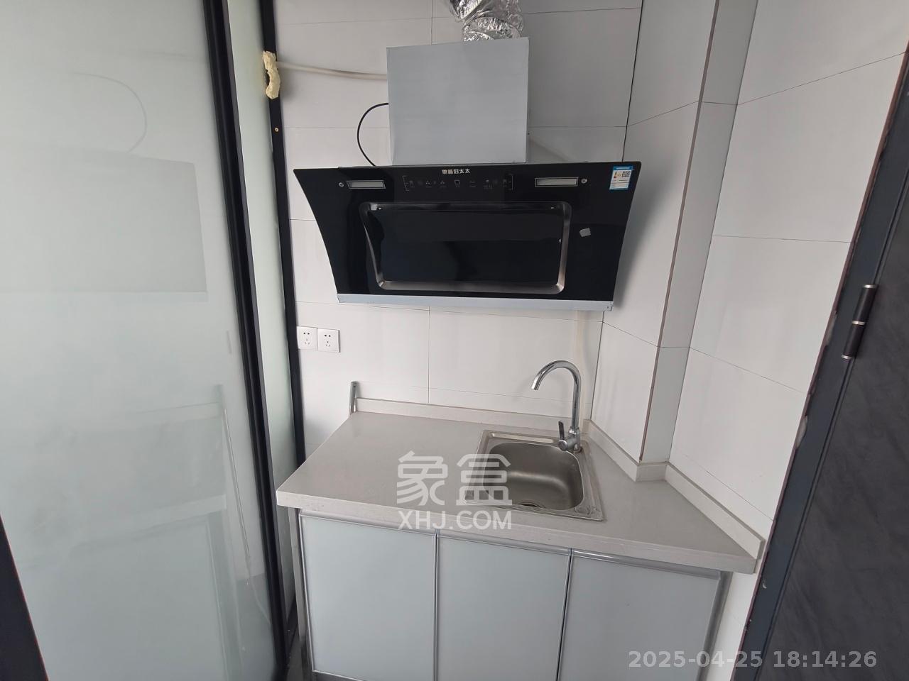 龙塘安置区（龙塘小区）  1室1厅1卫   800.00元/月室内图