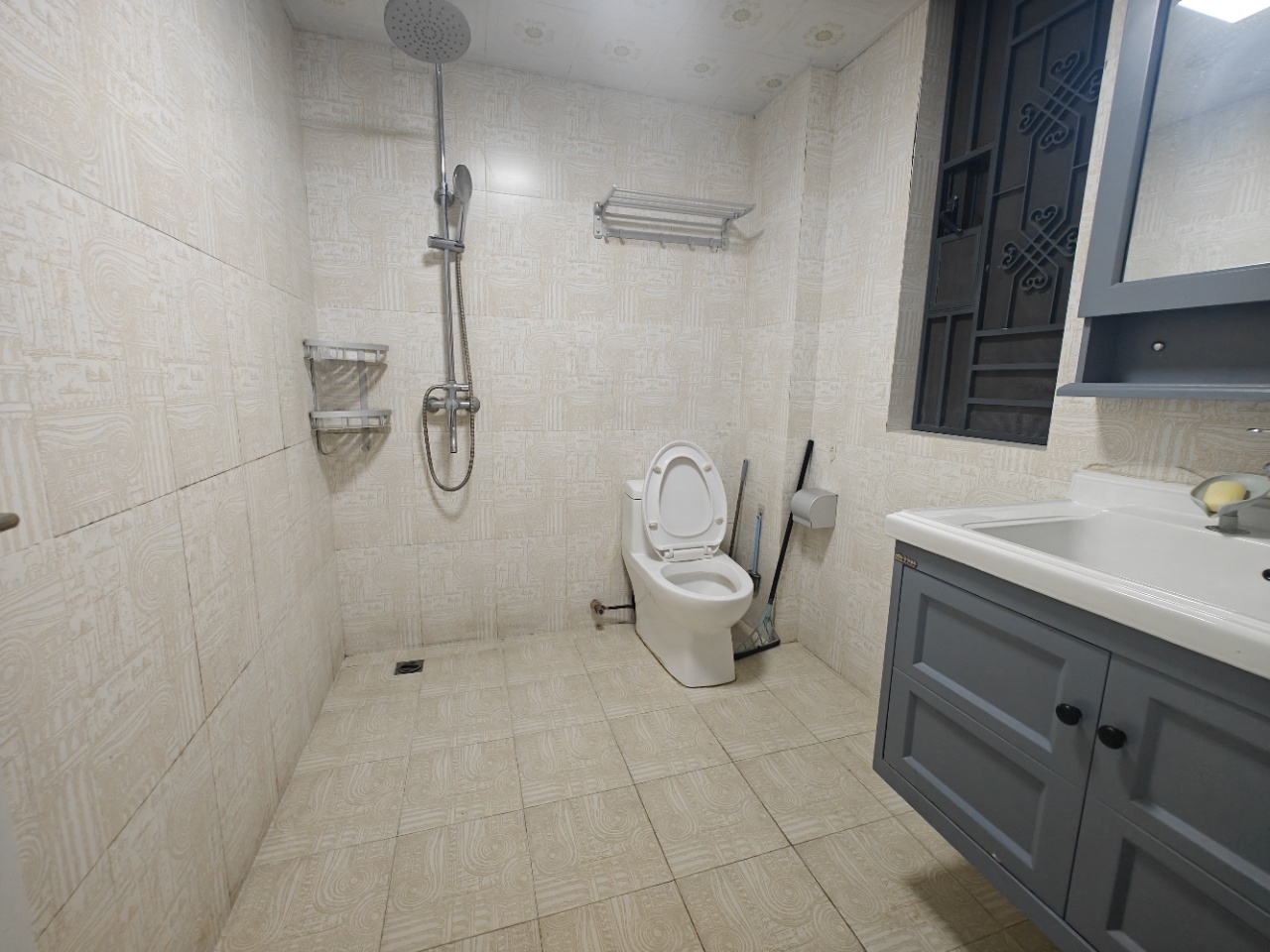 华盛中央公园  3室2厅2卫    176.0万 华盛中央公园  3室2厅2卫    176.0万室内图