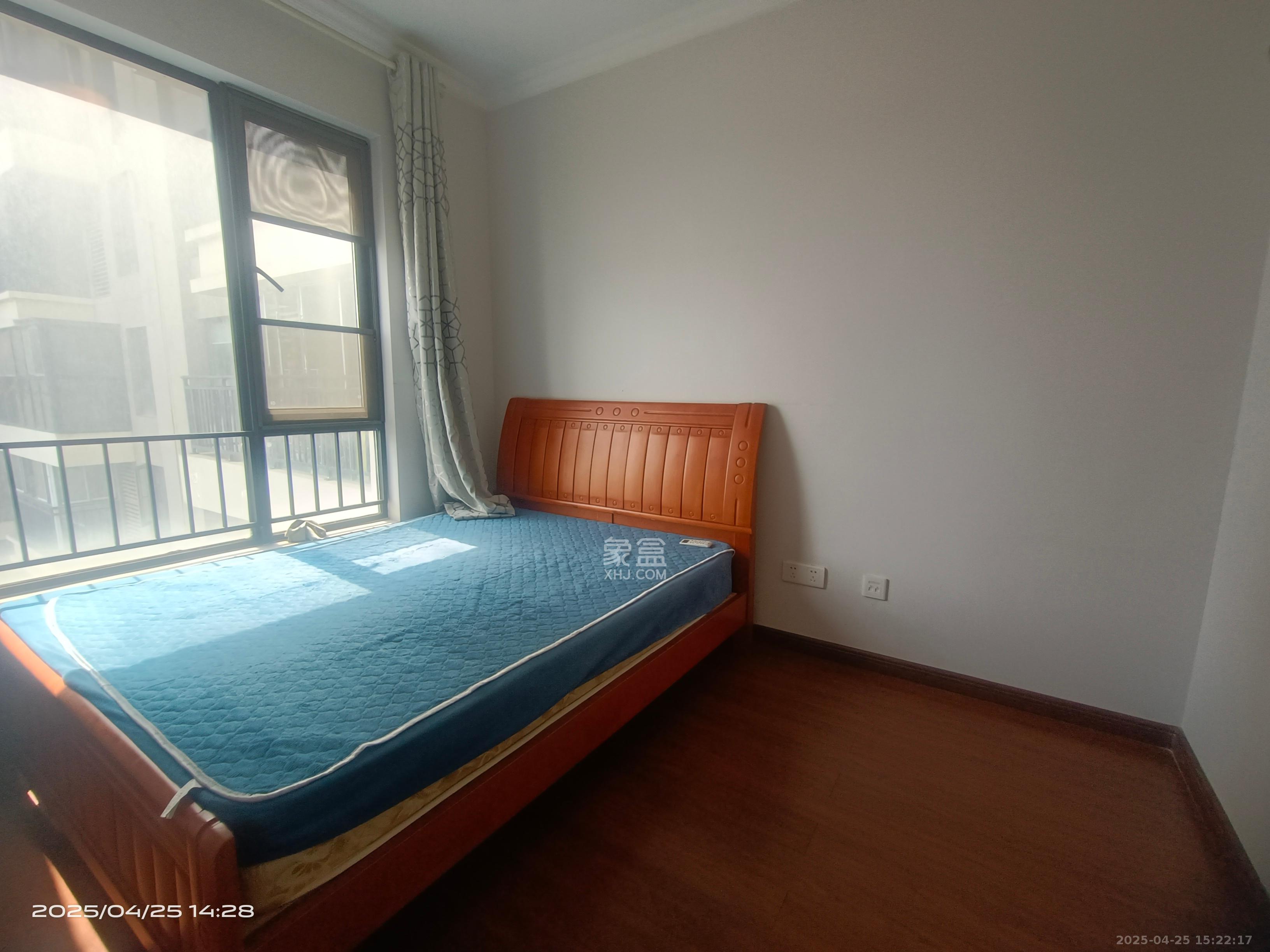 万科金域华府三四期 3室2厅1卫 2600.0元/月 万科金域华府三四期 3室2厅1卫 2600.0元/月室内图