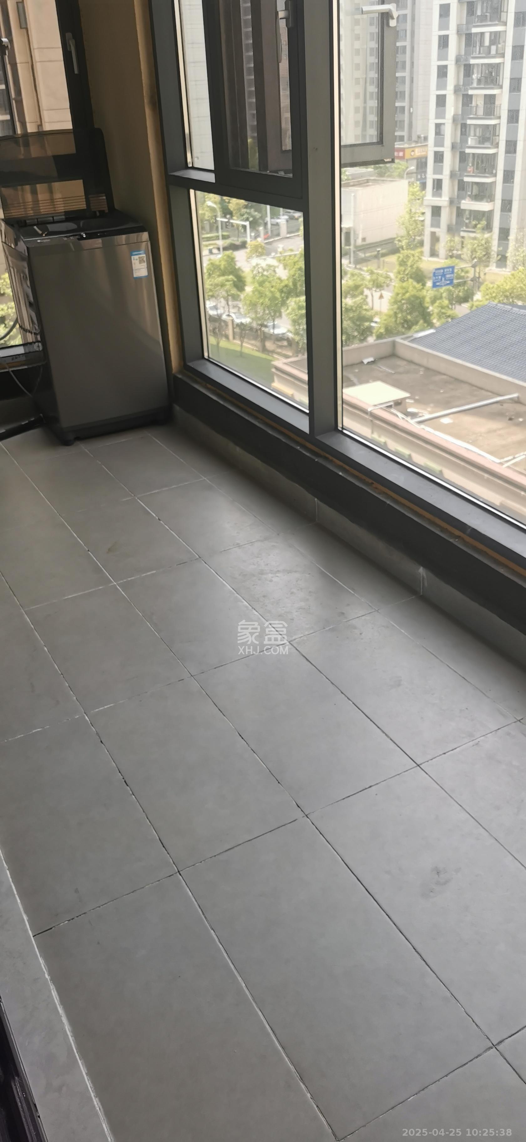 长沙美的麓府  3室2厅2卫   2800.00元/月室内图