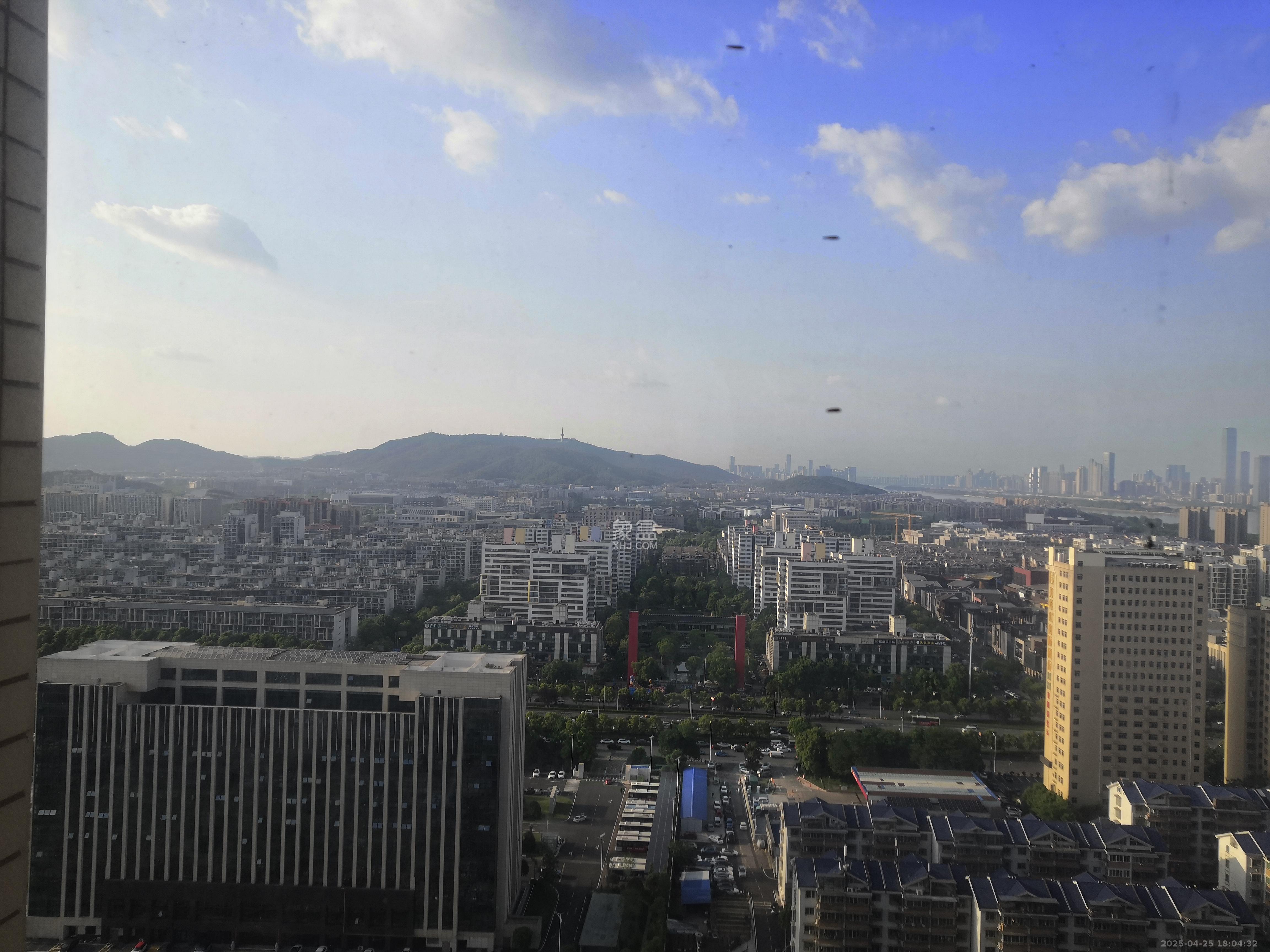 兰亭湾畔 3室2厅1卫 1200.0元/月 兰亭湾畔 3室2厅1卫 1200.0元/月室内图