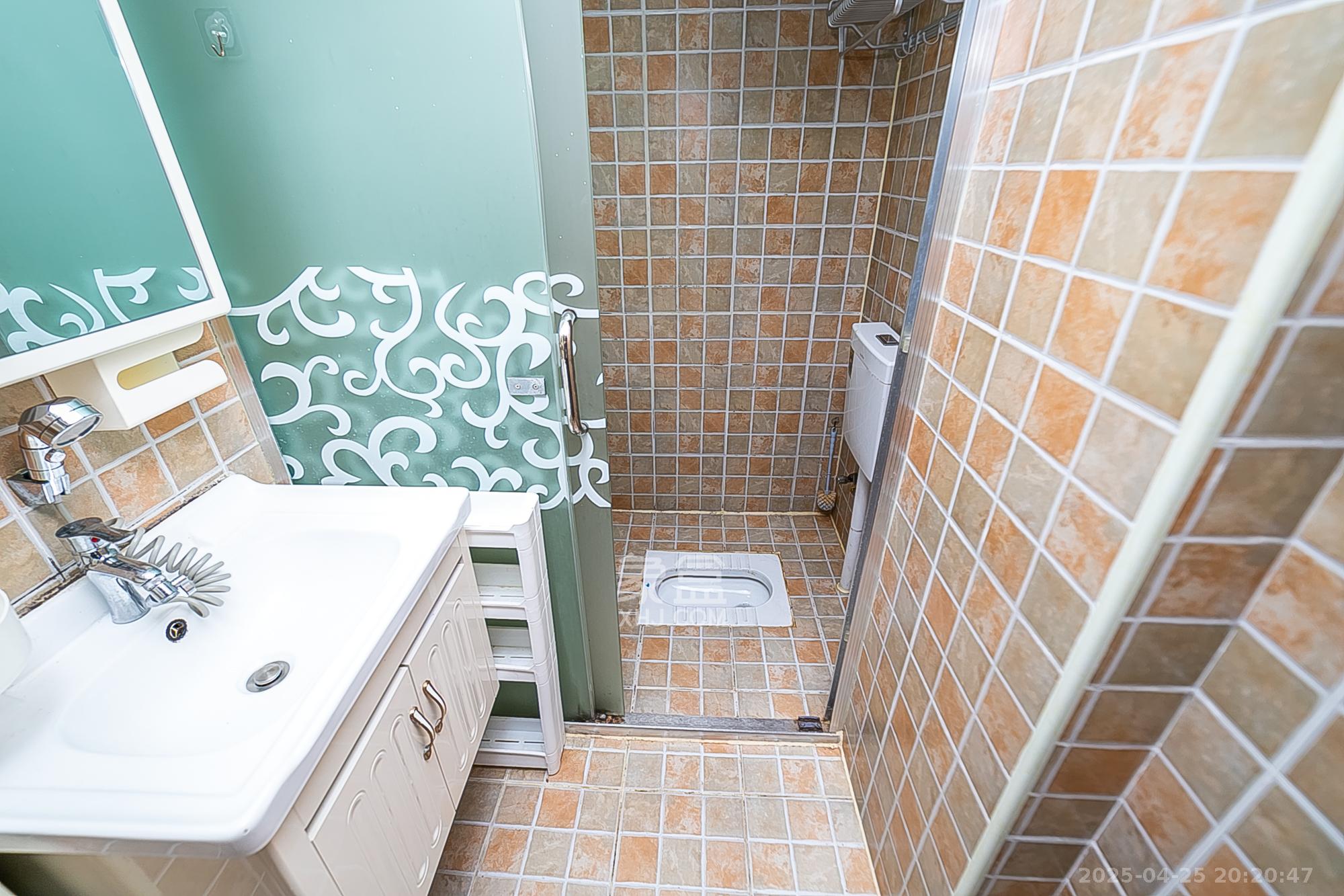 天鸿天府(天鸿中央大院)  2室1厅1卫    60.0万 天鸿天府(天鸿中央大院)  2室1厅1卫    60.0万其他