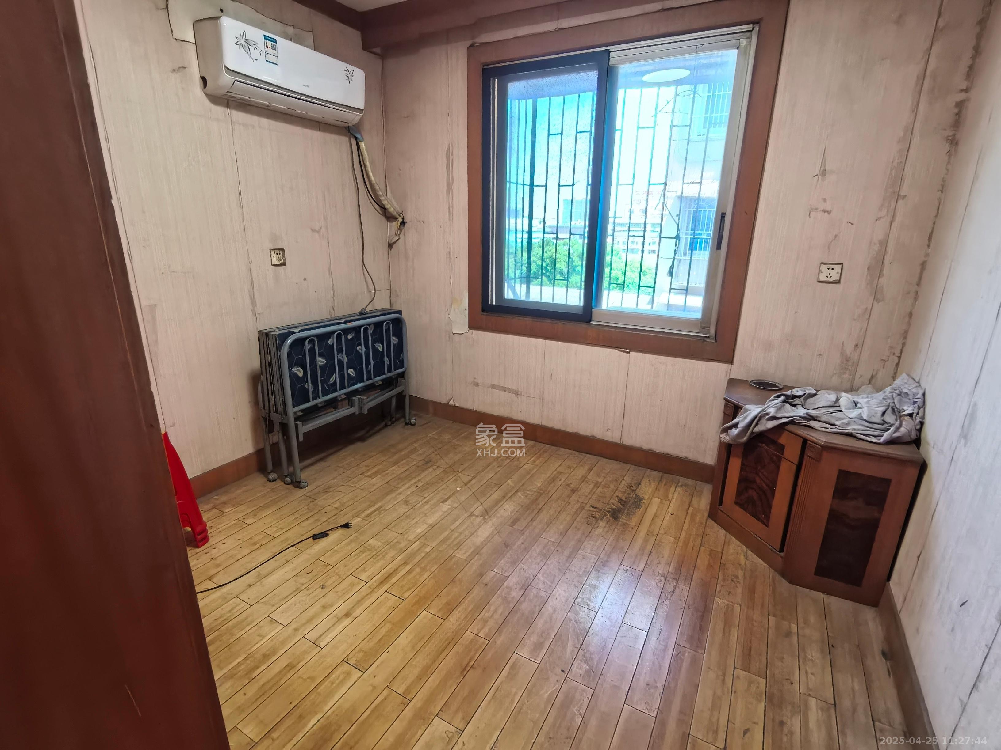 旺强宿舍 3室1厅1卫 1600.0元/月 旺强宿舍 3室1厅1卫 1600.0元/月室内图