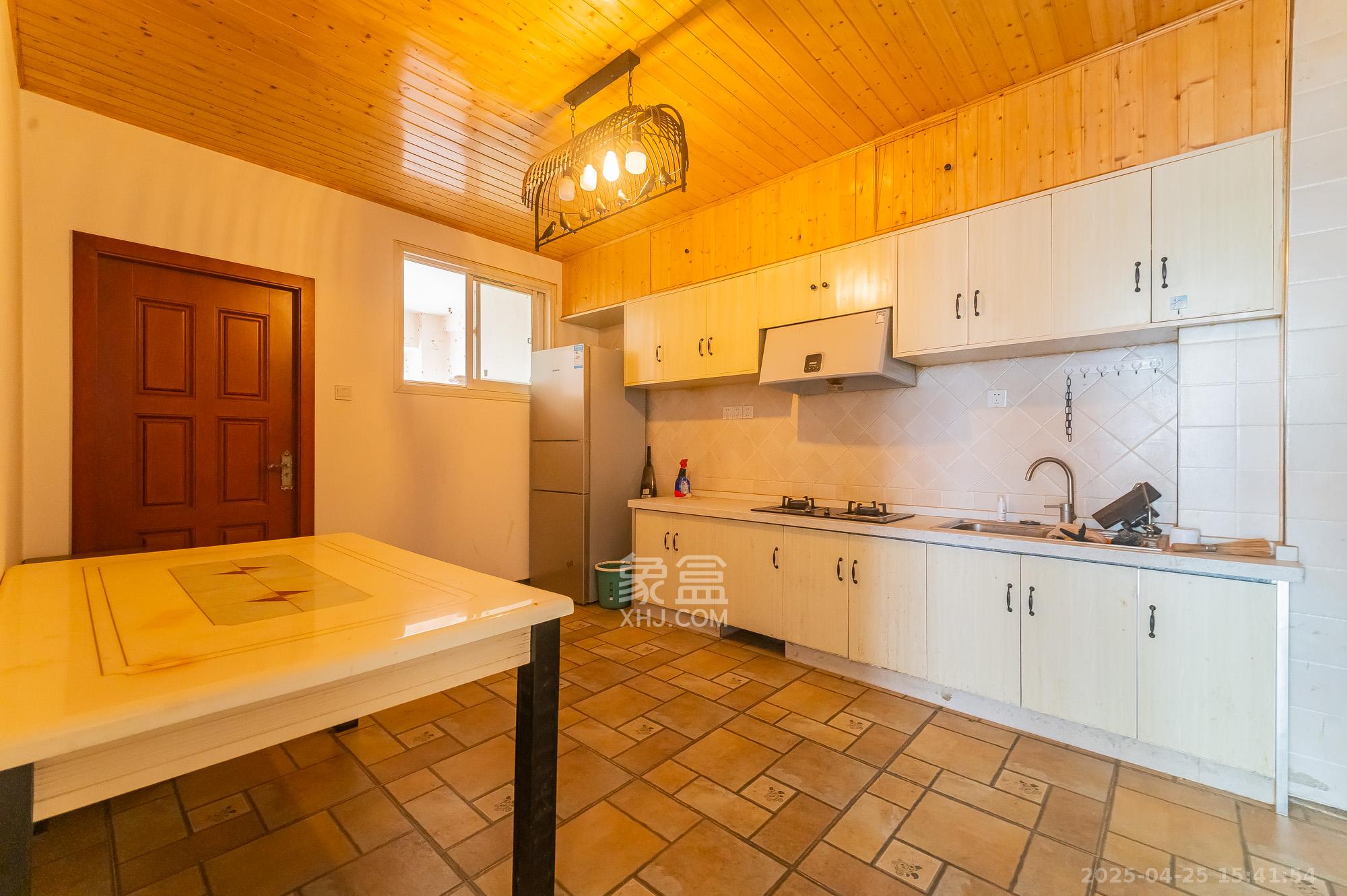 博雅例外 1室1厅1卫 75.8万 博雅例外 1室1厅1卫 75.8万厨房