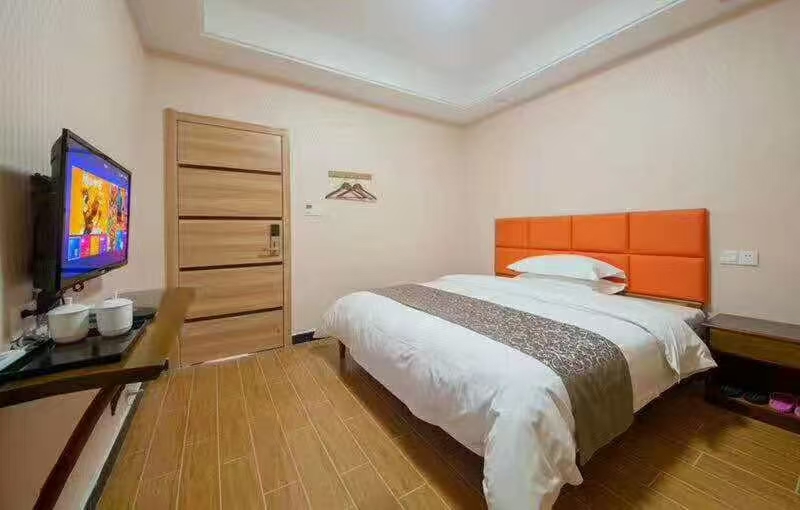 黄金塔安置小区散盘 1室2厅4卫 9500.0元/月 黄金塔安置小区散盘 1室2厅4卫 9500.0元/月室内图