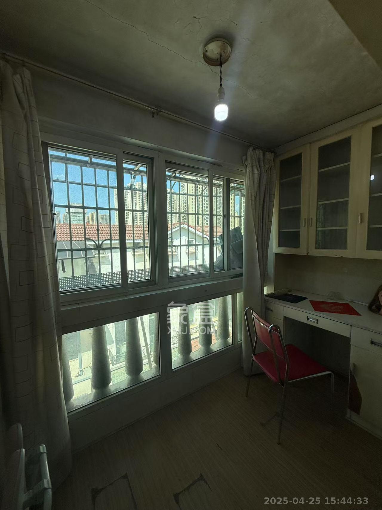 御景龙城 2室2厅1卫 1500.0元/月 御景龙城 2室2厅1卫 1500.0元/月室内图