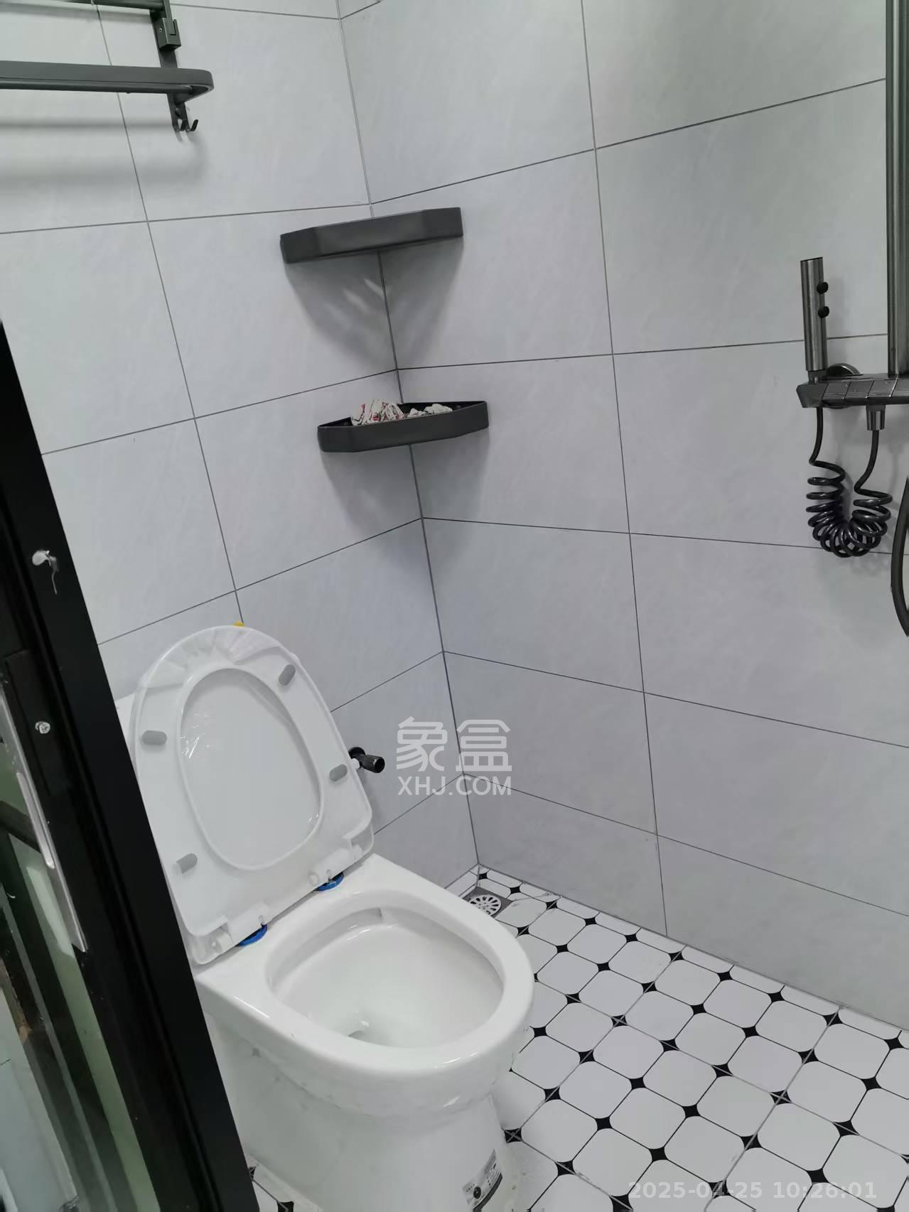 恒大譽府（融譽商業(yè)中心）  1室1廳1衛(wèi)   1600.00元/月室內(nèi)圖
