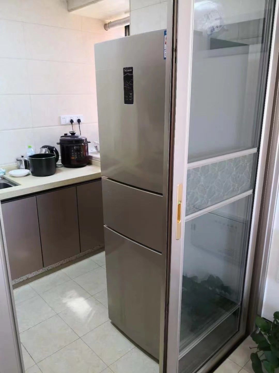 龙凤花园 2室2厅1卫 123.0万 龙凤花园 2室2厅1卫 123.0万客厅