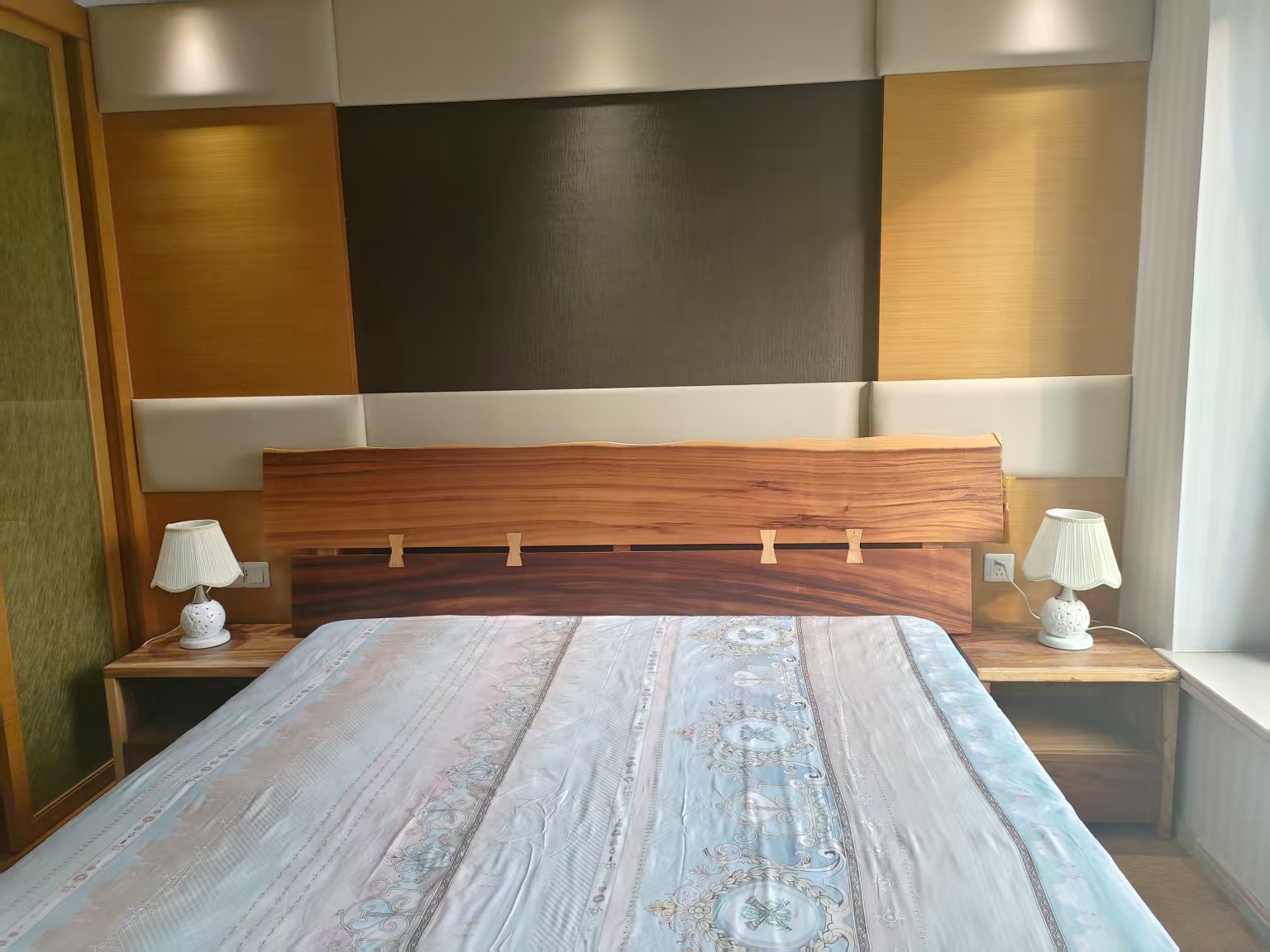 天鹅湾  2室2厅1卫    215.0万 天鹅湾  2室2厅1卫    215.0万室内图