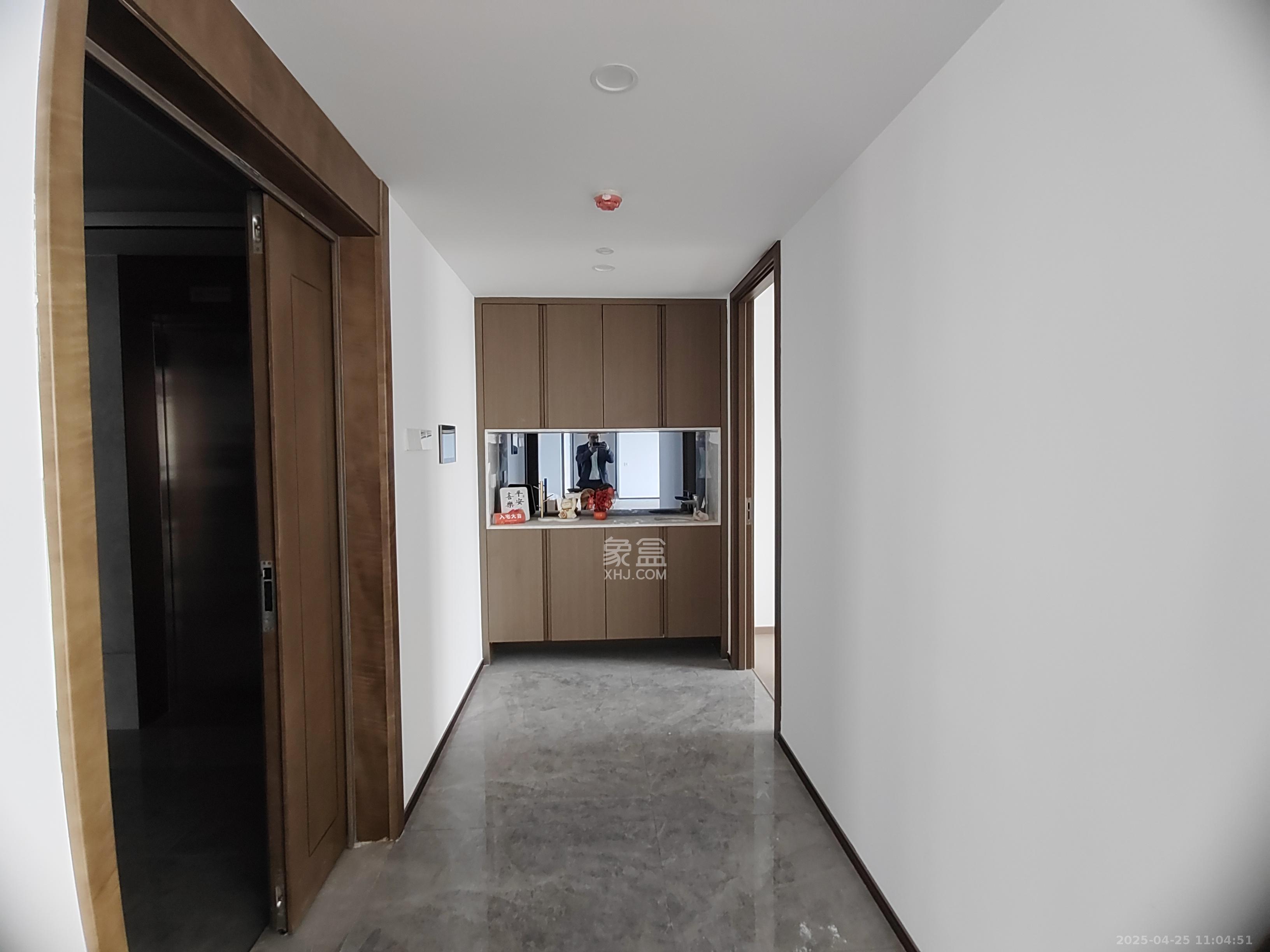 滨江府1913 4室2厅3卫 12000.0元/月 滨江府1913 4室2厅3卫 12000.0元/月室内图