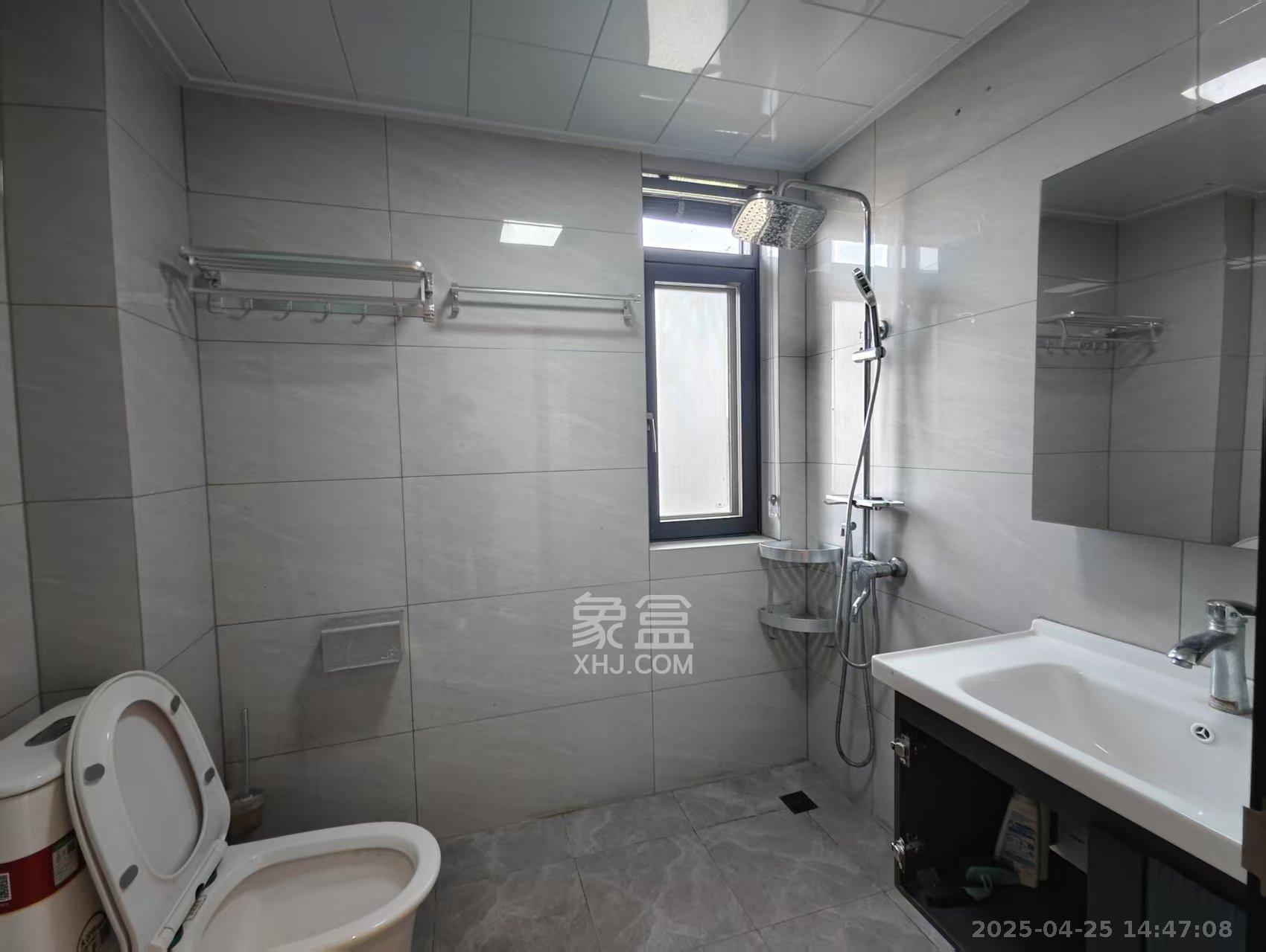 中海梅溪湖壹号 3室2厅2卫 3800.0元/月 中海梅溪湖壹号 3室2厅2卫 3800.0元/月室内图