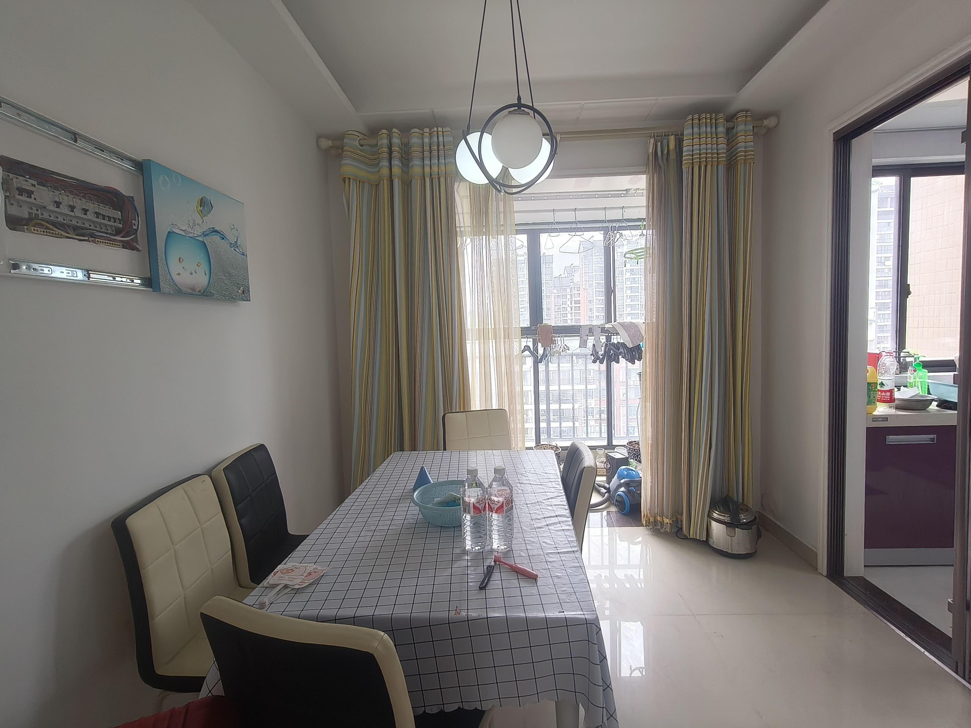 鑫成君泰 3室2厅2卫 1400.0元/月 鑫成君泰 3室2厅2卫 1400.0元/月室内图