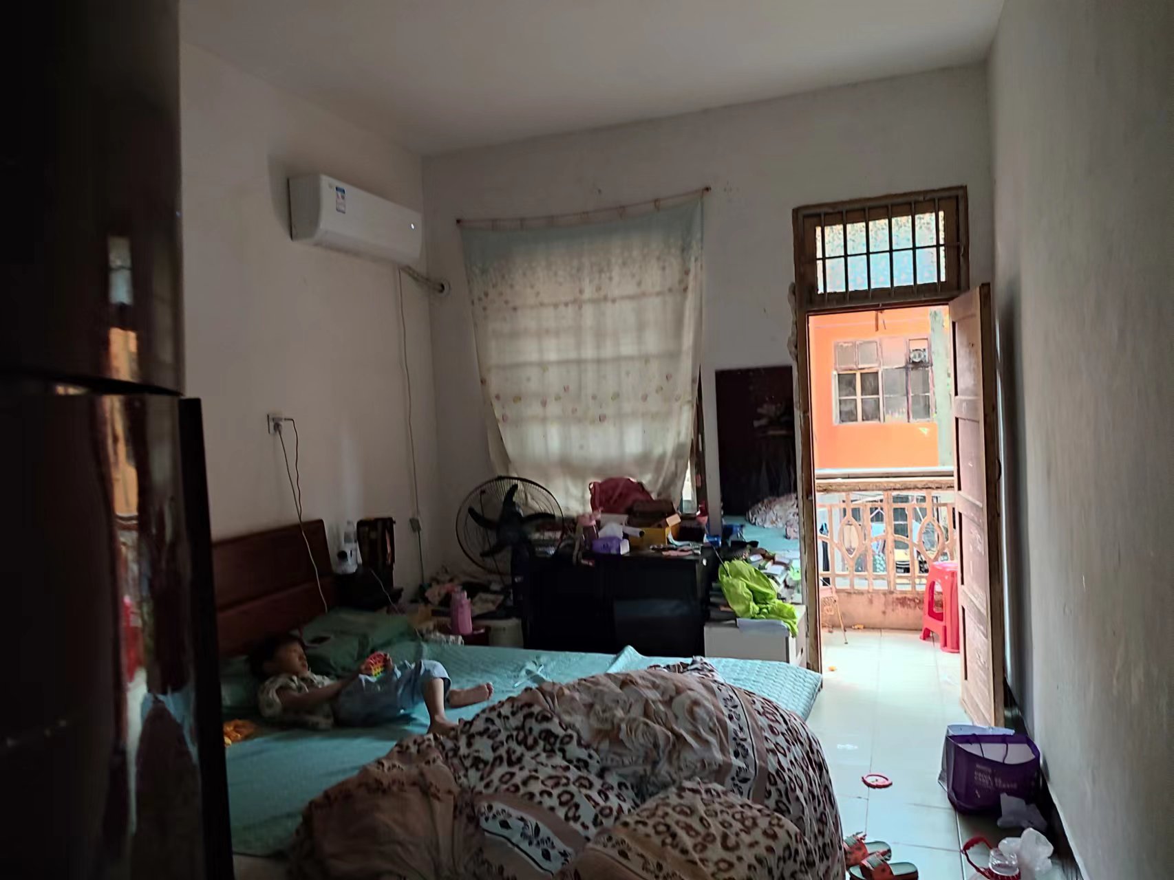 中级人民法院 1室0厅0卫 1600.0元/月 中级人民法院 1室0厅0卫 1600.0元/月室内图