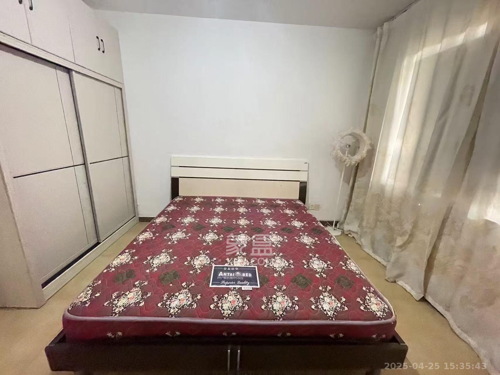 华银南苑 2室2厅1卫 2000.0元/月 华银南苑 2室2厅1卫 2000.0元/月室内图