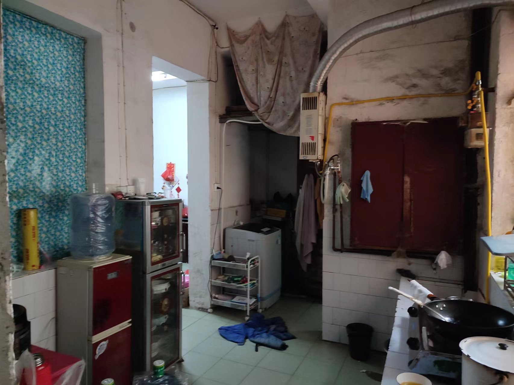 中级人民法院 1室0厅0卫 1600.0元/月 中级人民法院 1室0厅0卫 1600.0元/月室内图