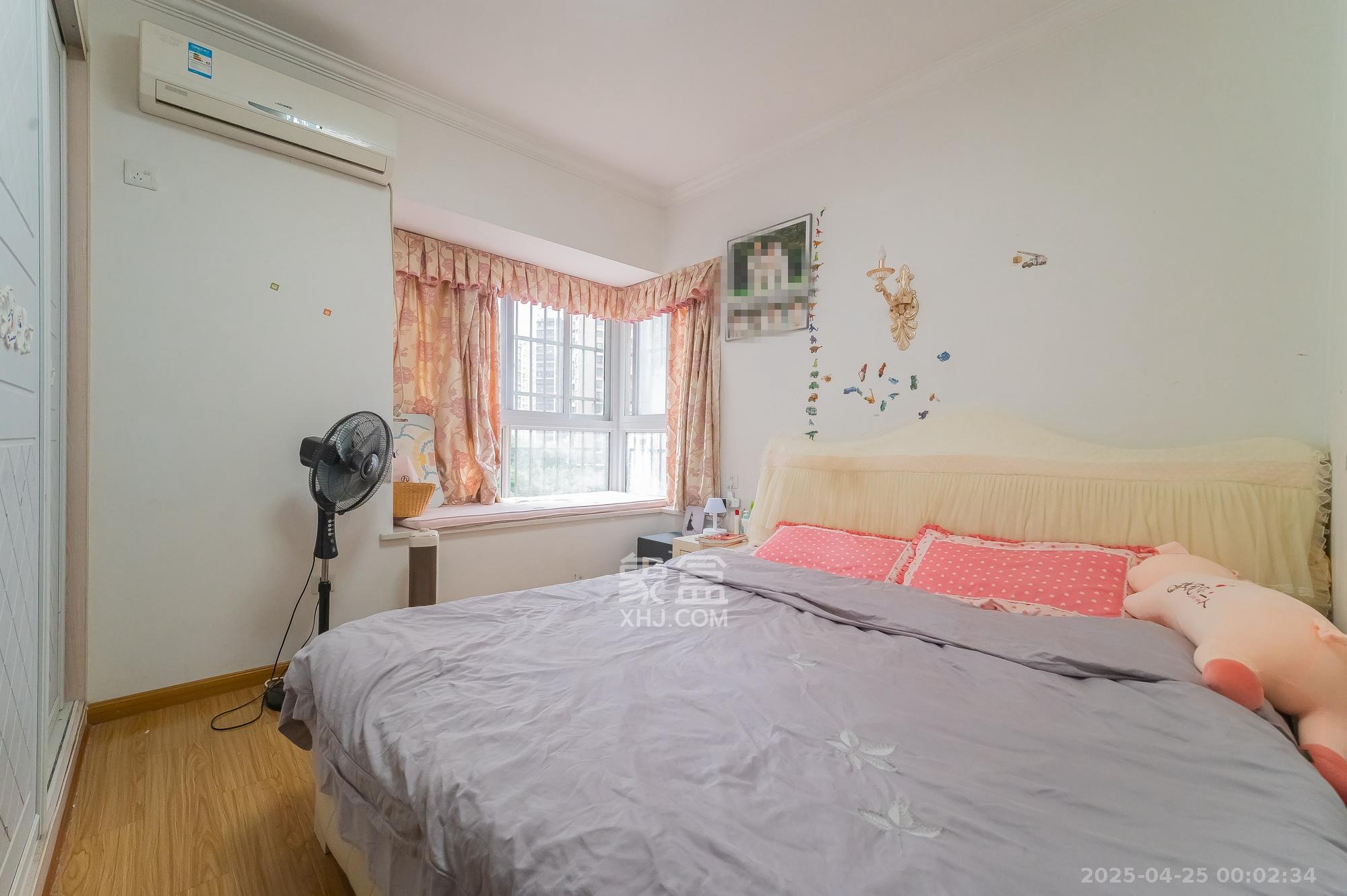 东方航标 3室2厅1卫 70.0万 东方航标 3室2厅1卫 70.0万卧室