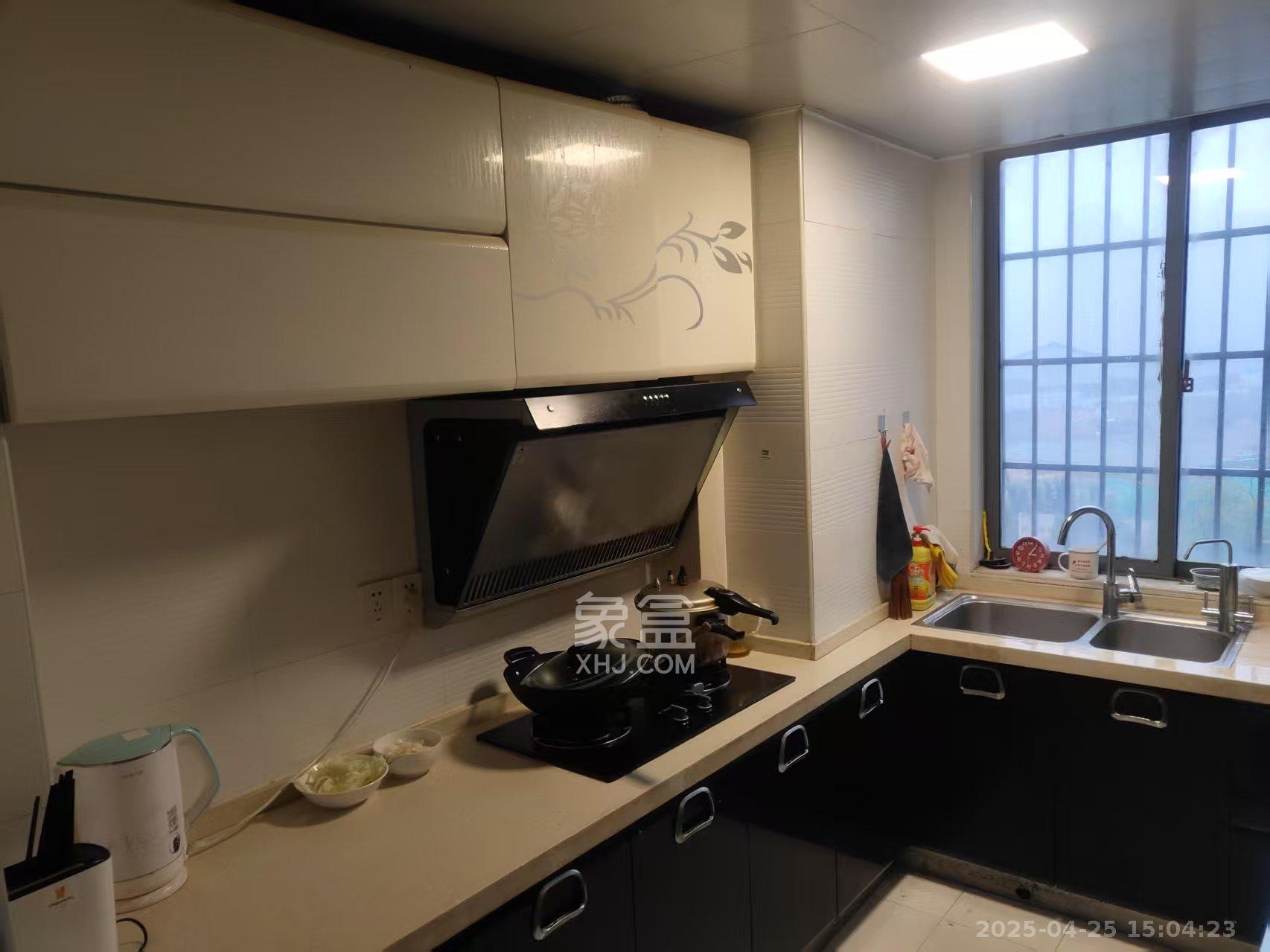 建鑫二期 4室2厅1卫 65.0万 建鑫二期 4室2厅1卫 65.0万室内图