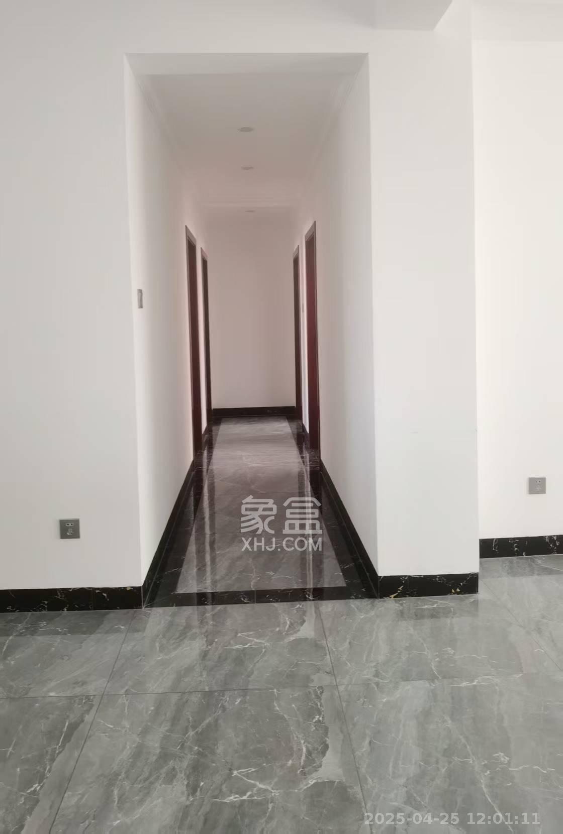 麓阳和景雅苑  1室2厅2卫   3600.00元/月室内图