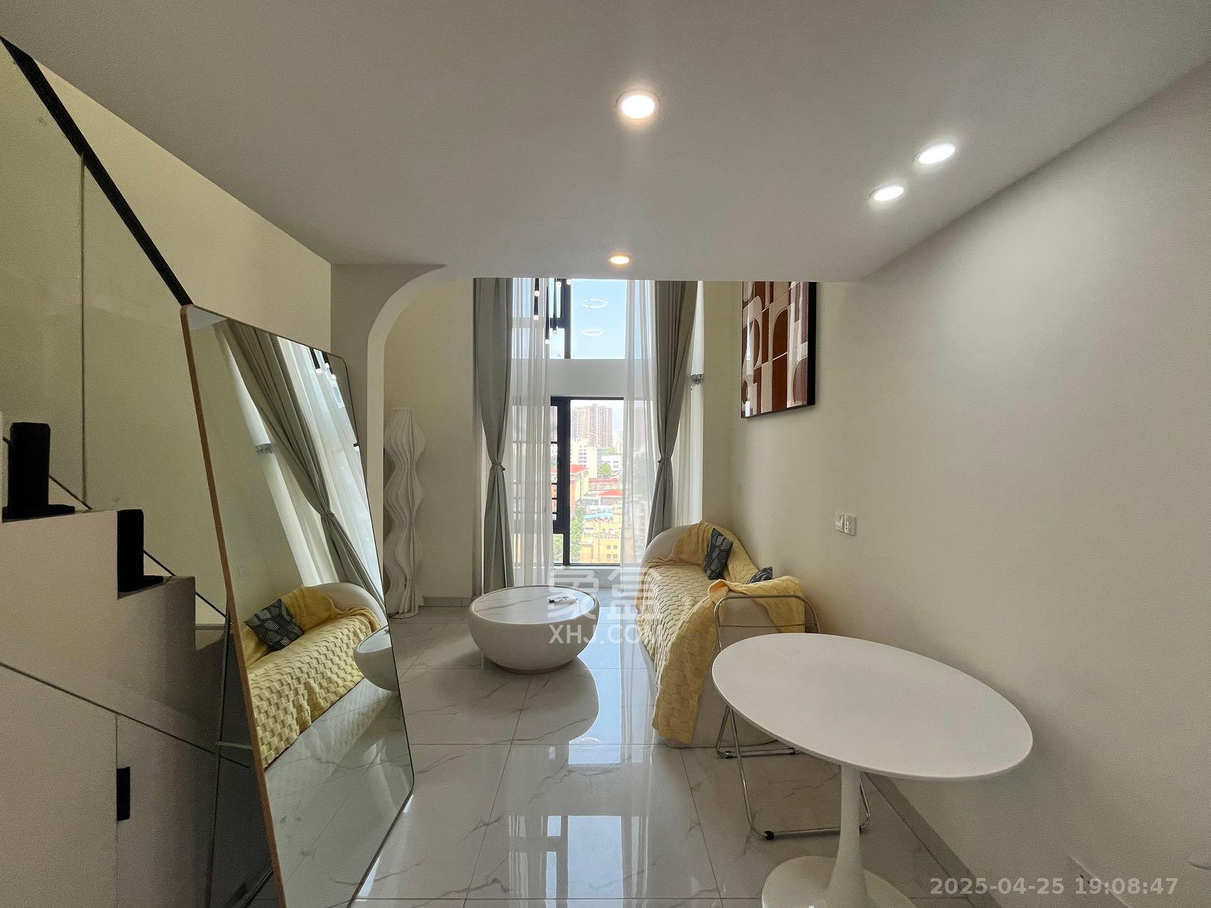 卓越江岸 1室0厅0卫 2200.0元/月 卓越江岸 1室0厅0卫 2200.0元/月室内图