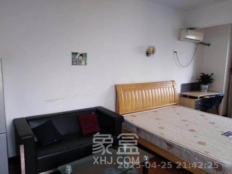 万象凯旋湾 1室1厅1卫 1500.0元/月 万象凯旋湾 1室1厅1卫 1500.0元/月室内图