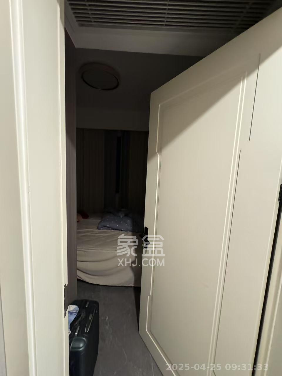 长房明宸府  4室2厅2卫   3500.00元/月室内图