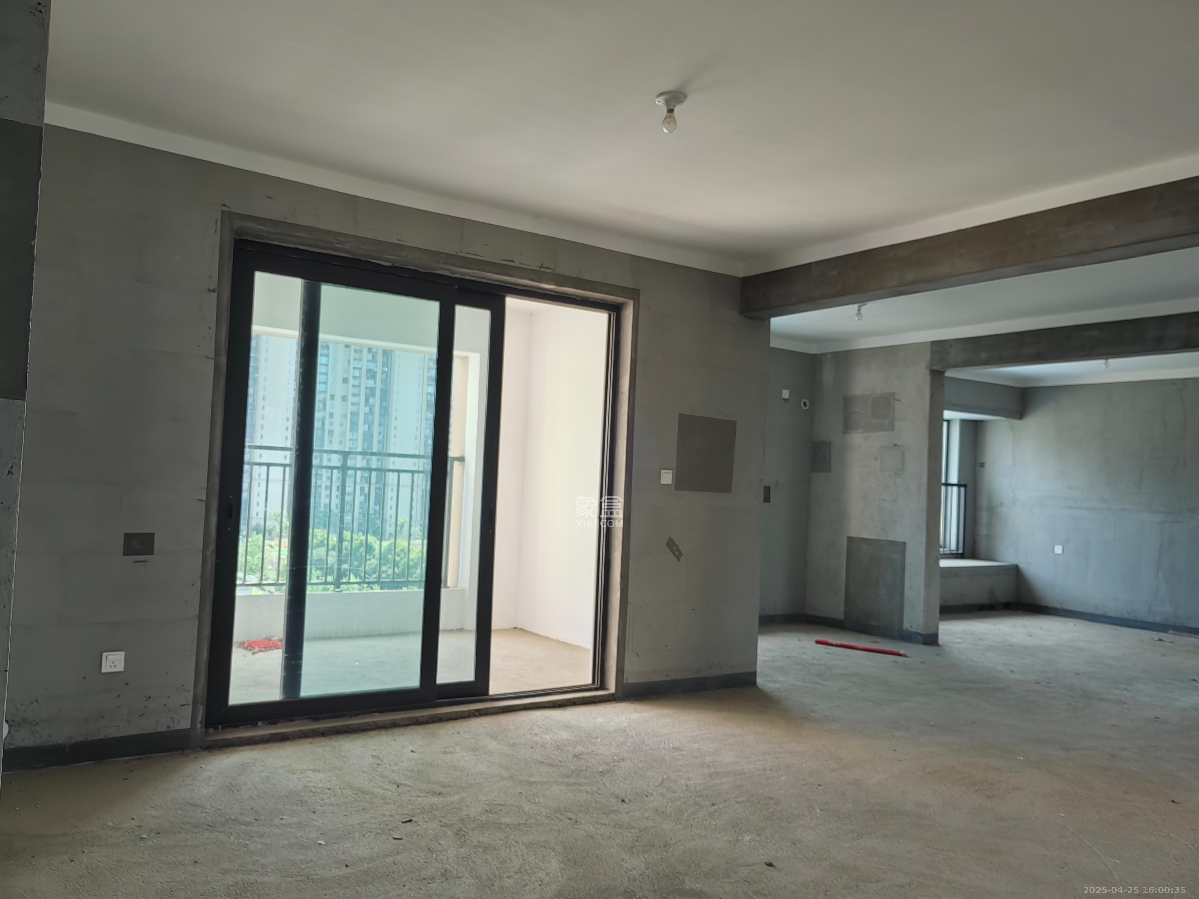 中交建发松雅院  4室2厅2卫    1600.0元/月 中交建发松雅院  4室2厅2卫    1600.0元/月室内图