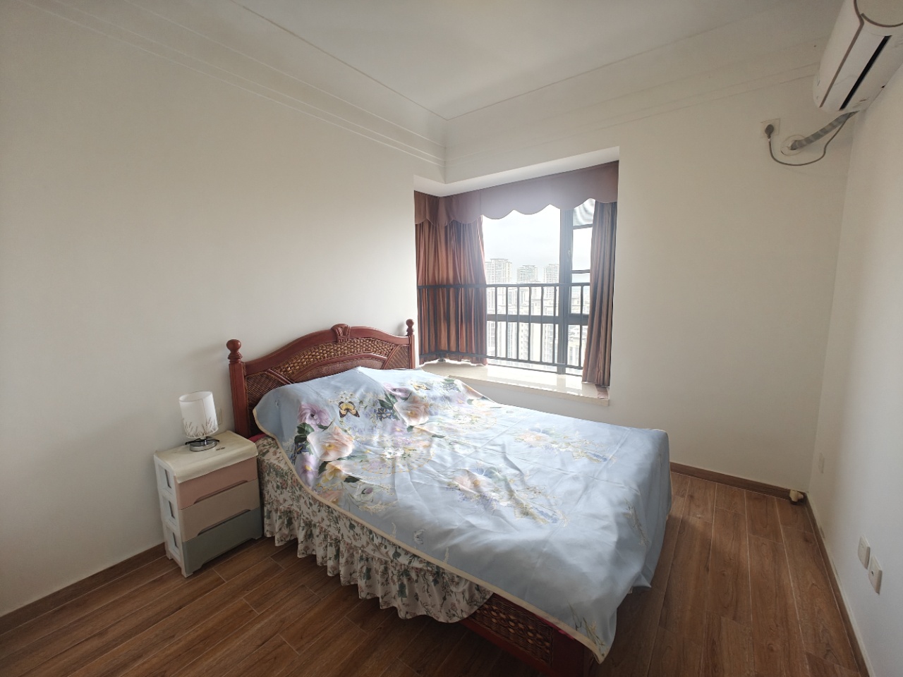 星华海岸城一期  2室2厅1卫    105.0万 星华海岸城一期  2室2厅1卫    105.0万室内图